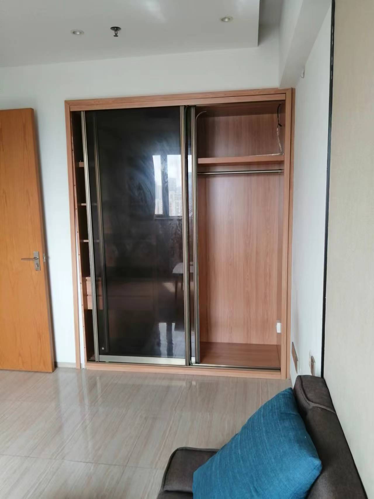 海航豪庭北苑 1室1厅1卫 2000.0元/月 海航豪庭北苑 1室1厅1卫 2000.0元/月室内图