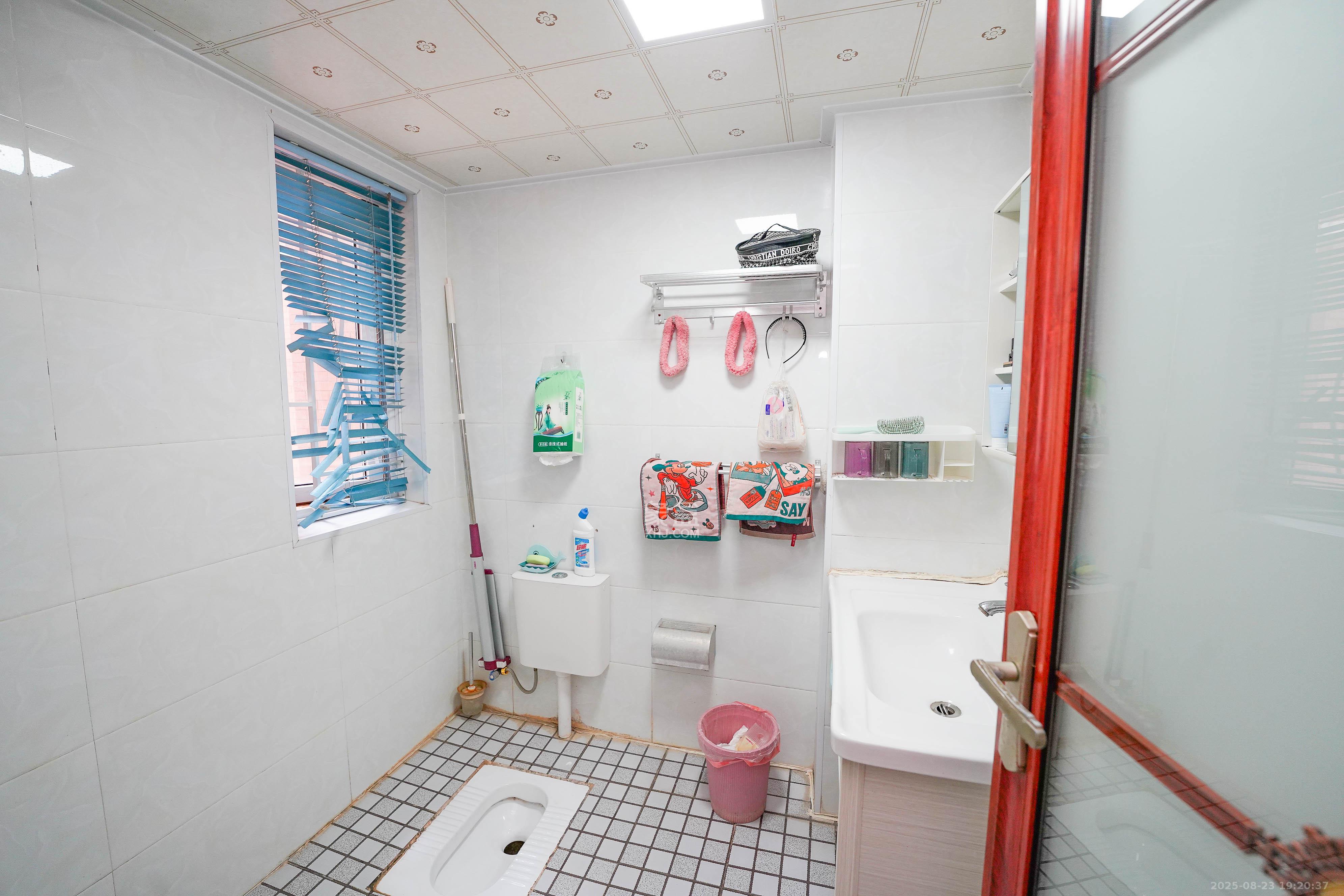 丽发新城 3室2厅2卫 85.0万 丽发新城 3室2厅2卫 85.0万卫生间