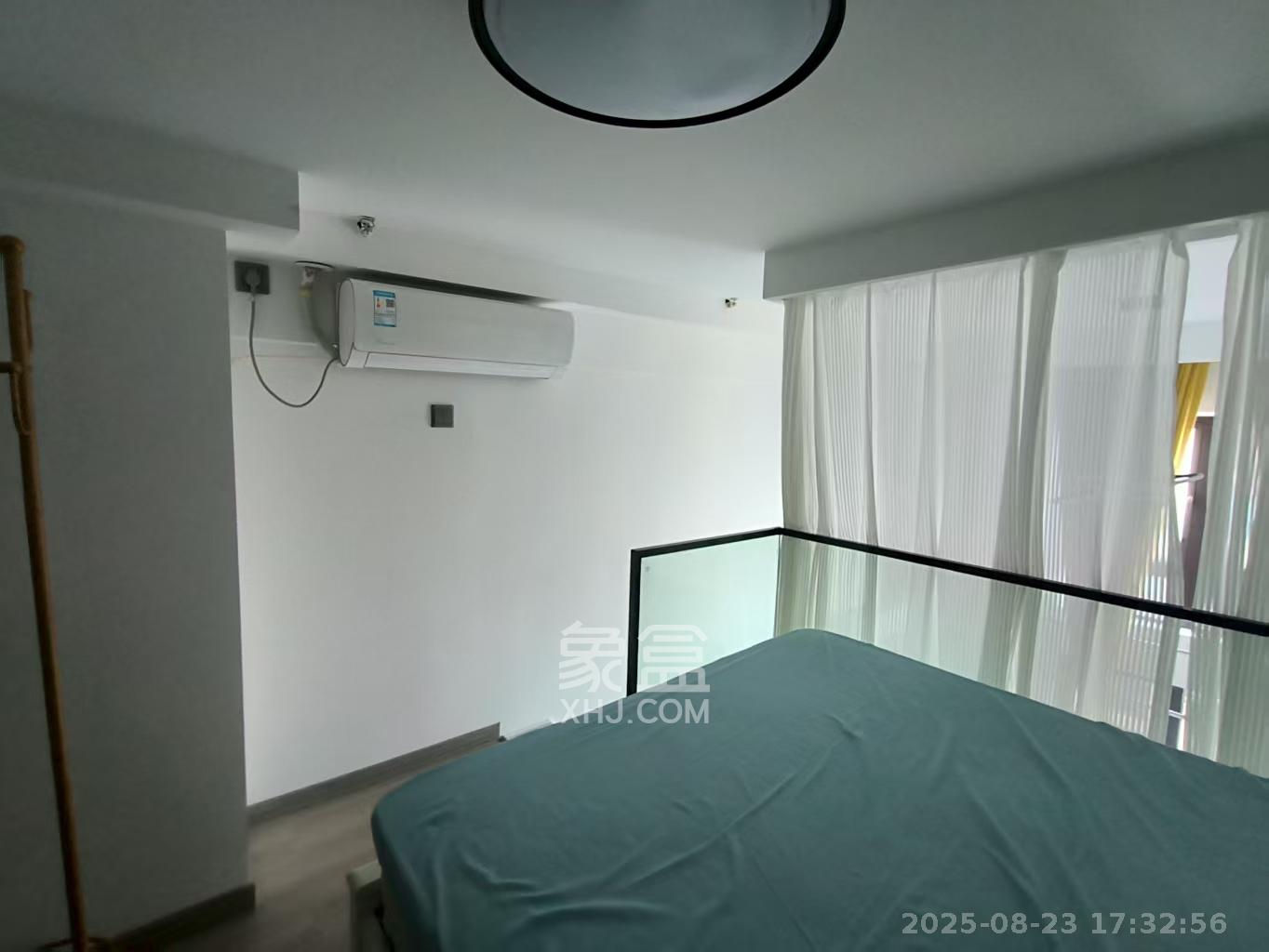 卓越江岸  1室1厅1卫   2200.00元/月室内图