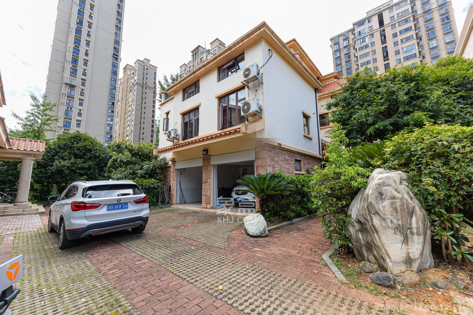 润和之悦(金泽园)  9室3厅4卫    760.0万 润和之悦(金泽园)  9室3厅4卫    760.0万其他