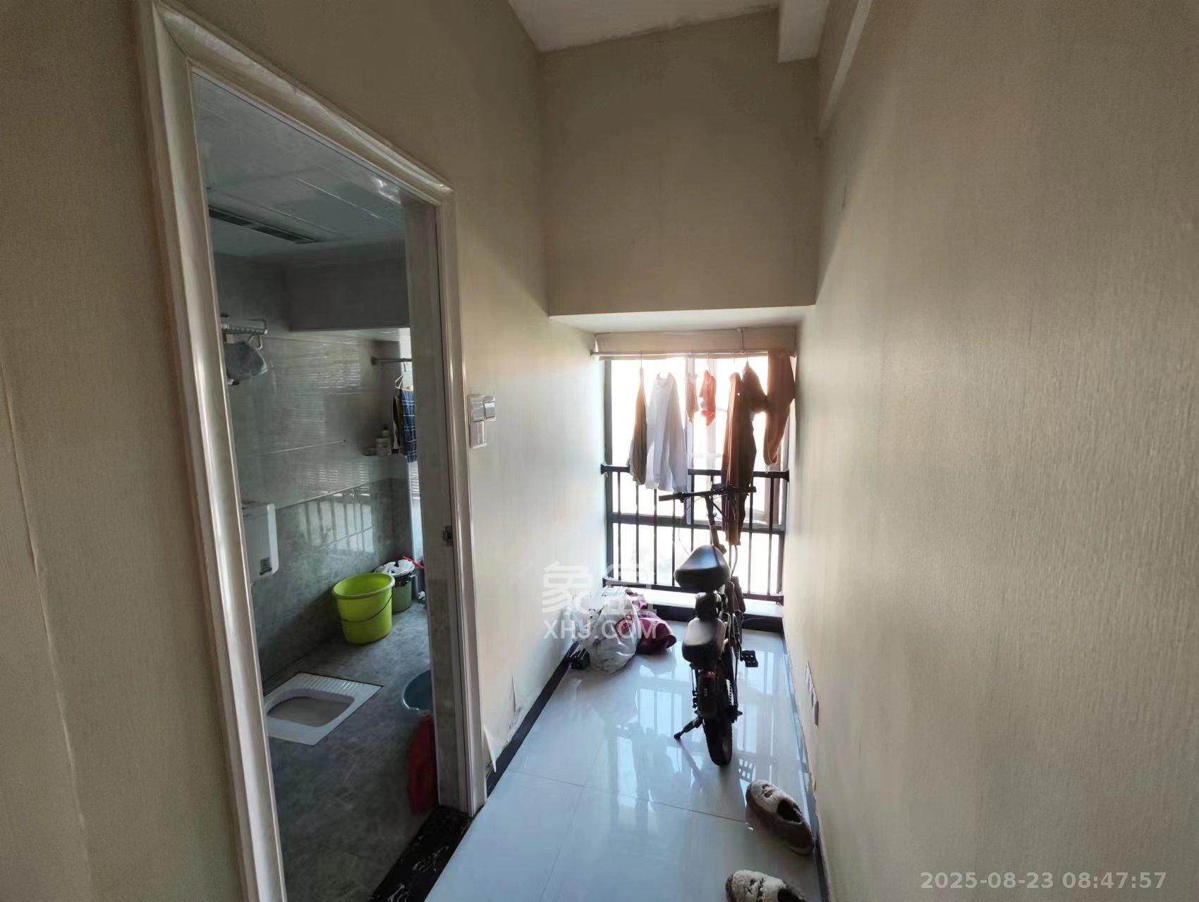 中建芙蓉嘉苑 1室1厅1卫 1400.0元/月 中建芙蓉嘉苑 1室1厅1卫 1400.0元/月室内图