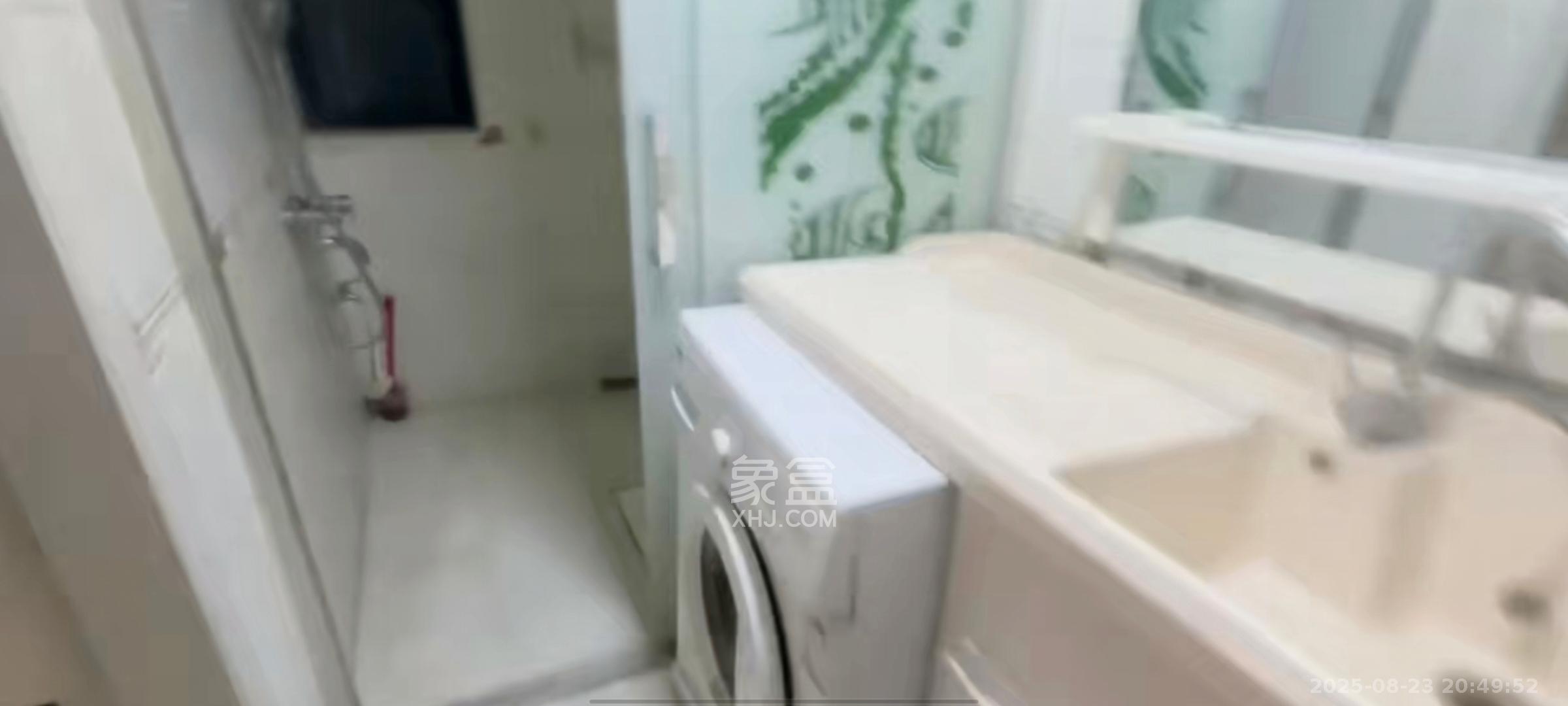 香樟兰亭（朗峰苑）  4室2厅1卫   2700.00元/月室内图