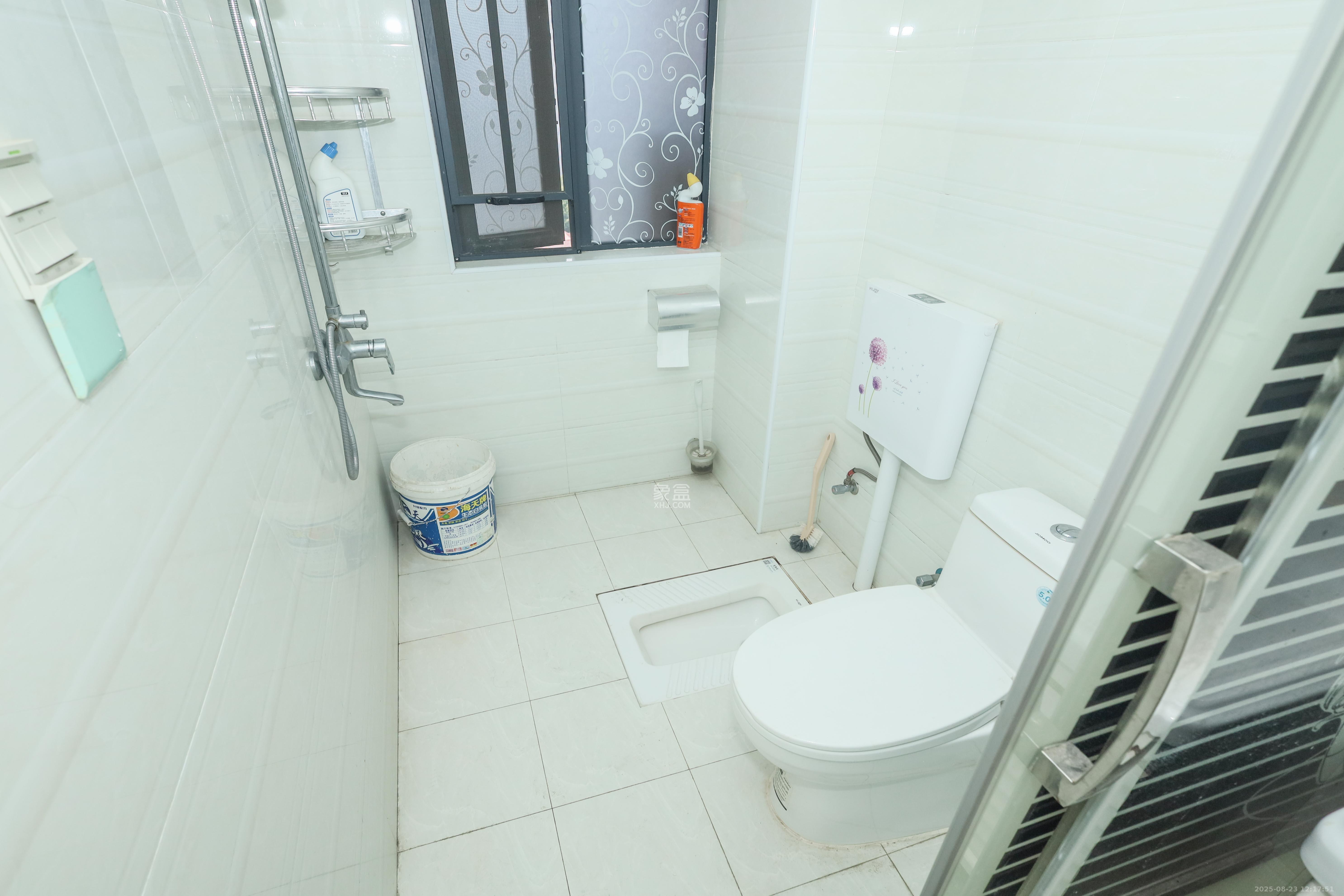 润芳园  4室2厅2卫    125.0万 润芳园  4室2厅2卫    125.0万卫生间