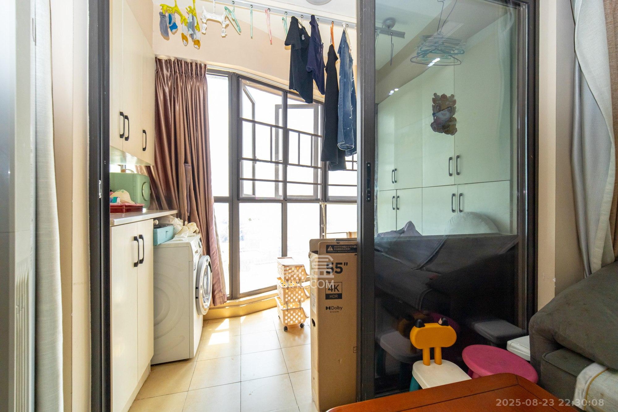 旺德府恺悦国际  2室2厅1卫    60.0万阳台