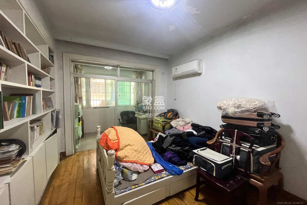 市建委宿舍  3室2厅1卫    2000.0元/月 市建委宿舍  3室2厅1卫    2000.0元/月室内图