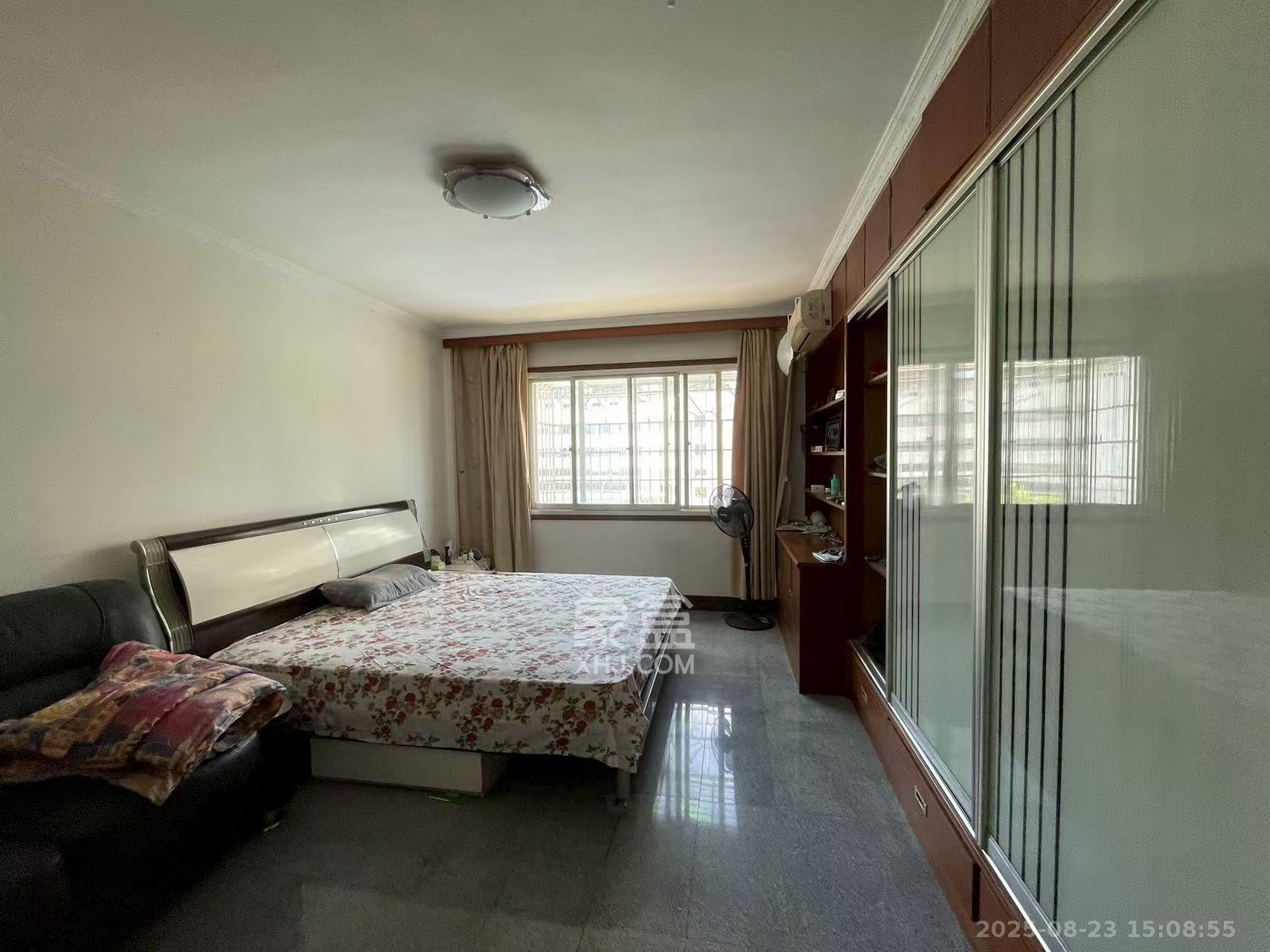 泰禹公馆  3室2厅2卫    1800.0元/月室内图