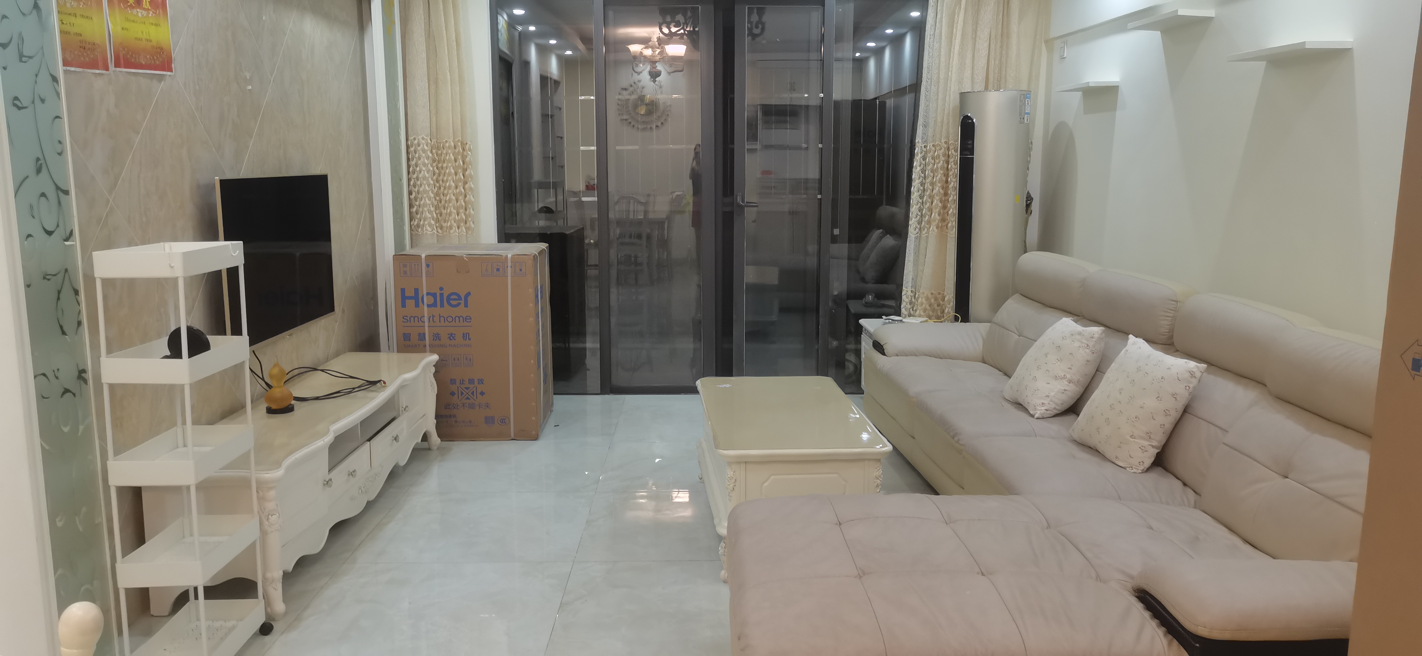 新世界花园三期 3室2厅2卫 2800.0元/月 新世界花园三期 3室2厅2卫 2800.0元/月室内图