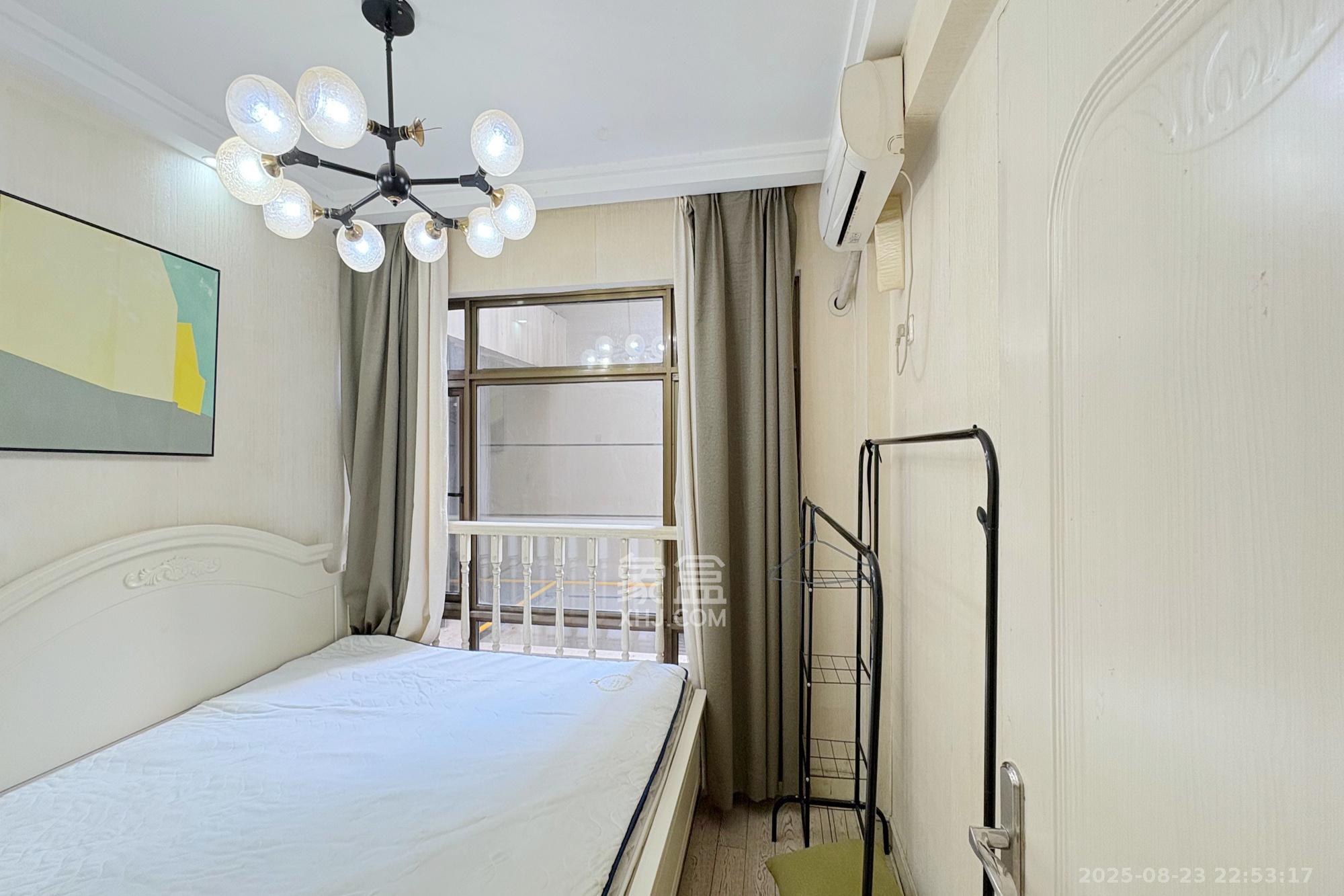 铂宫  3室2厅2卫    140.0万 铂宫  3室2厅2卫    140.0万卧室