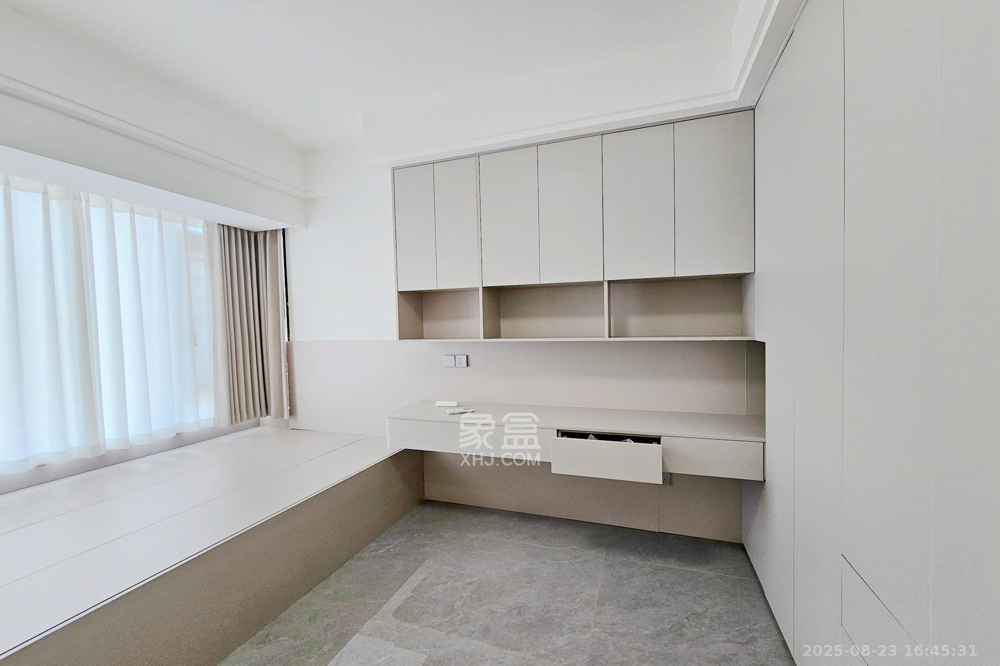 长房东旭国际  3室2厅2卫    175.0万 长房东旭国际  3室2厅2卫    175.0万卧室