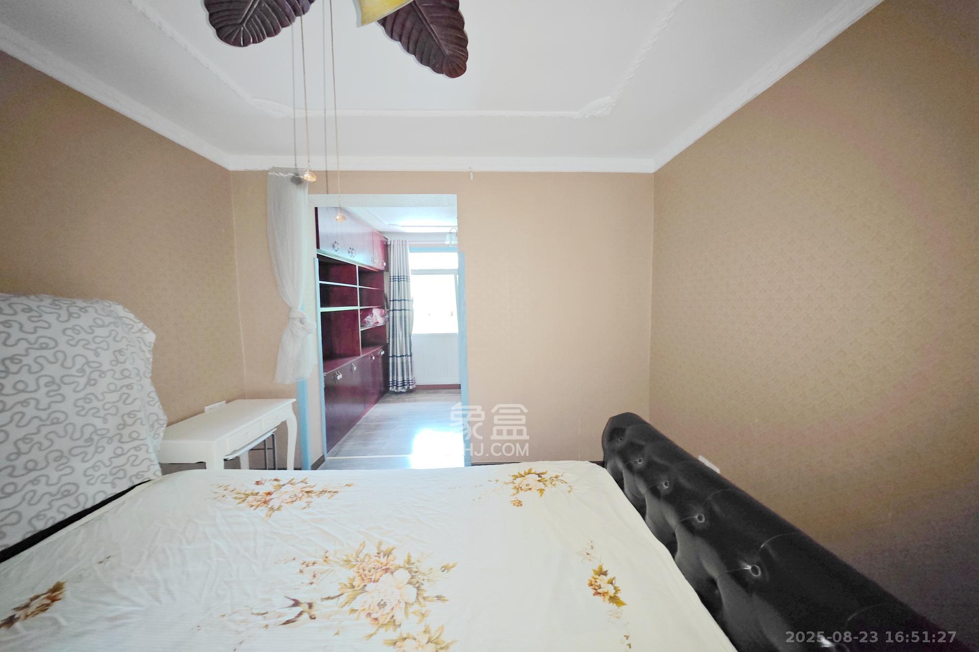 砂子塘社区  1室1厅1卫    48.0万 砂子塘社区  1室1厅1卫    48.0万卧室