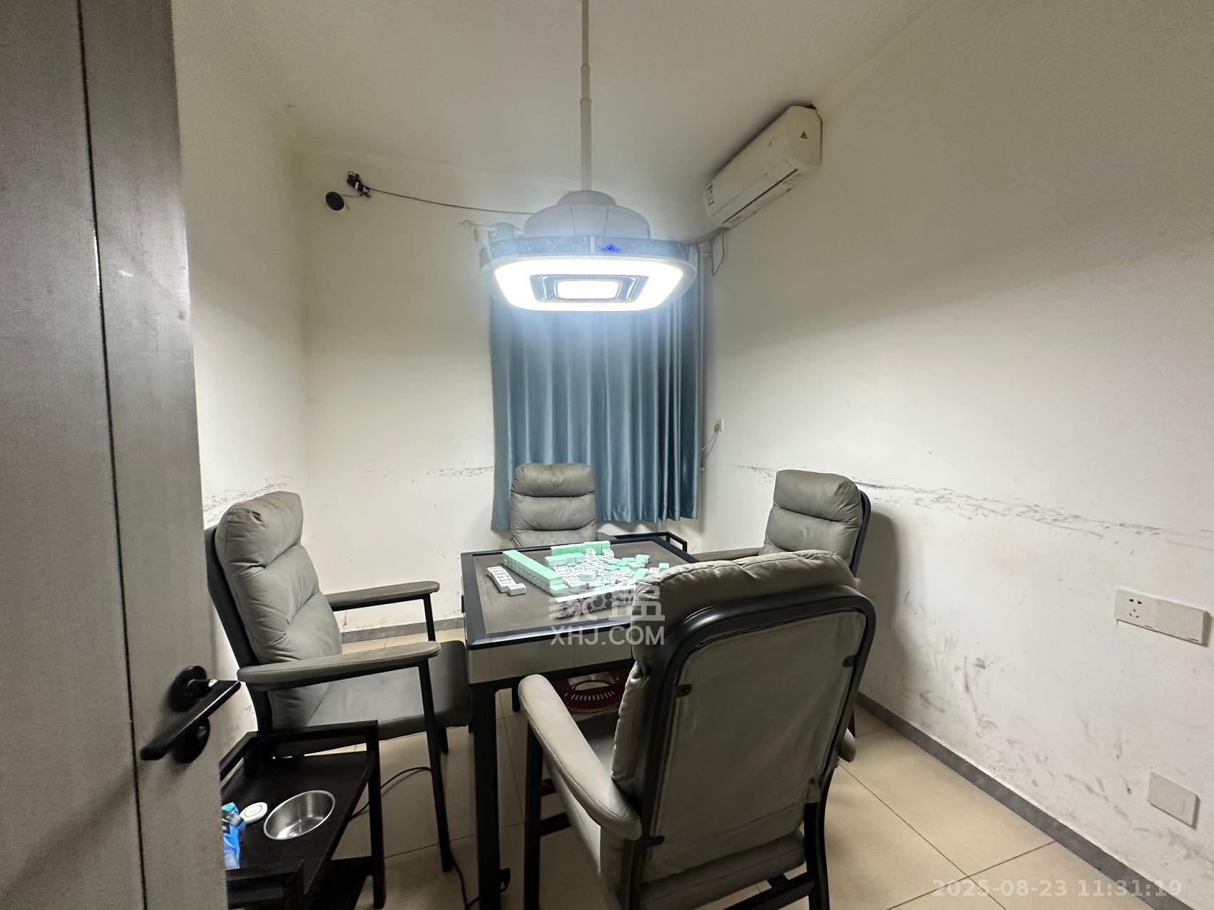 长房明宸府  5室2厅1卫    3600.0元/月室内图