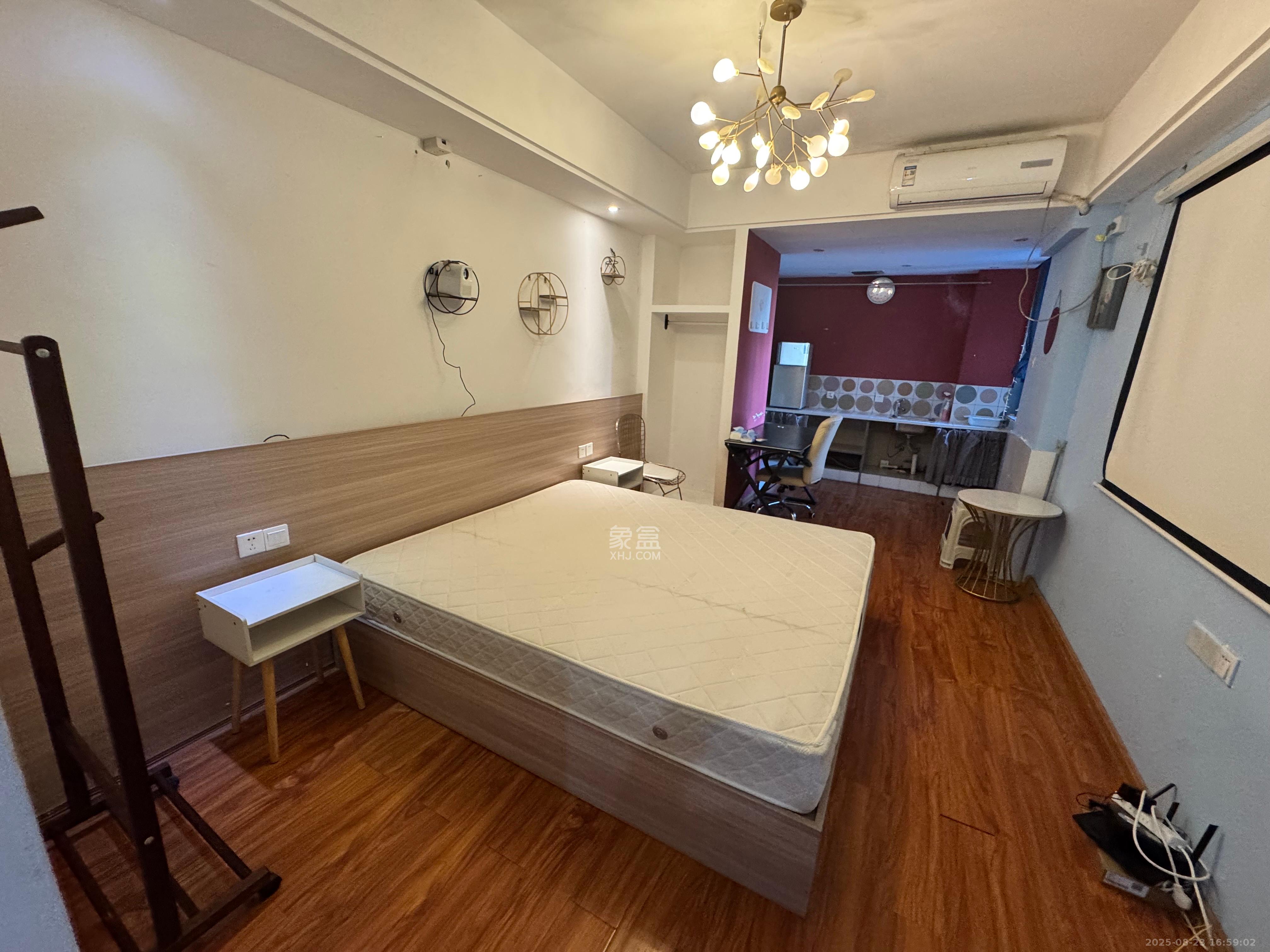 印象天心  1室1厅1卫    1900.0元/月室内图