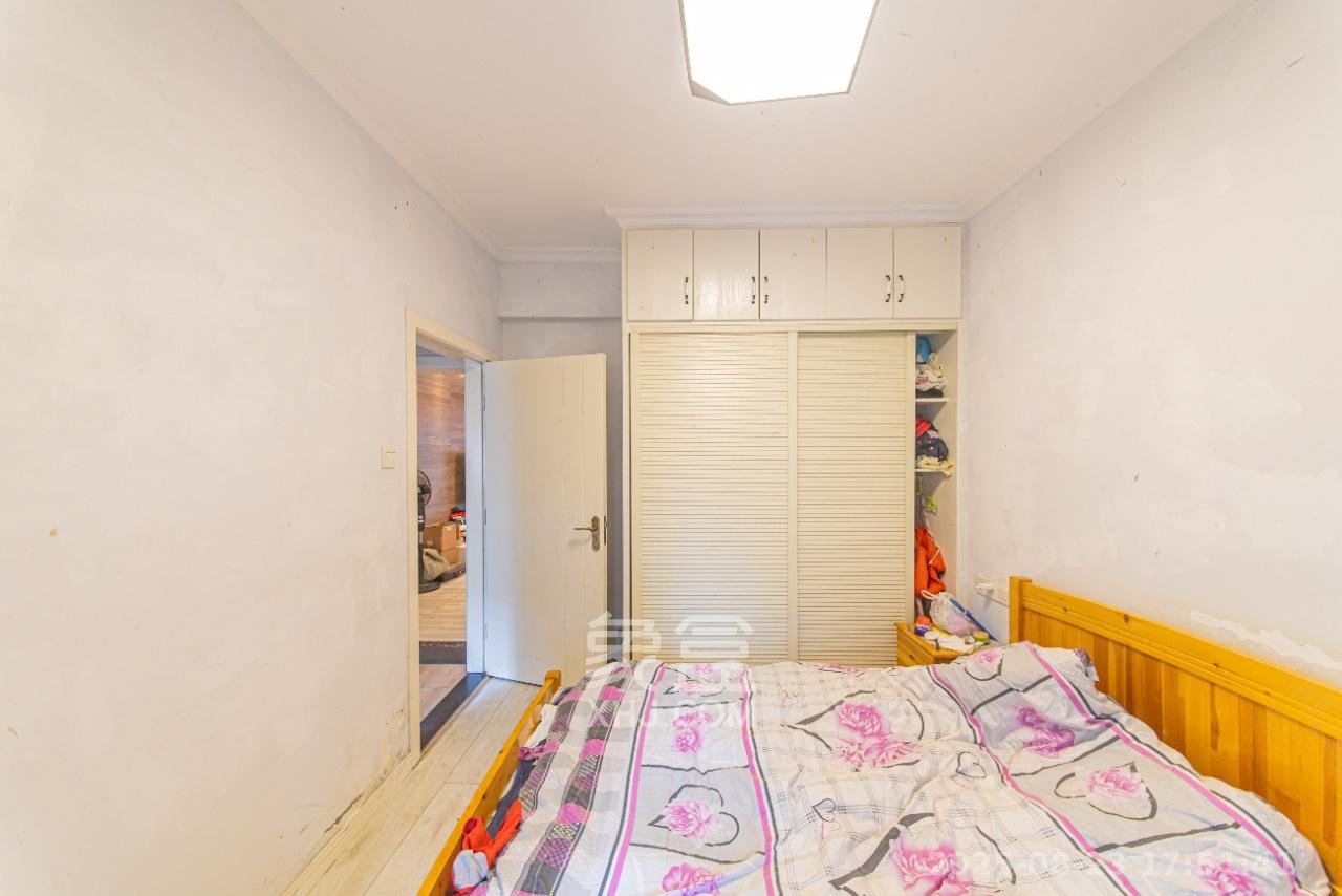 鑫远和城(一、二期) 5室2厅1卫 2600.0元/月 鑫远和城(一、二期) 5室2厅1卫 2600.0元/月室内图