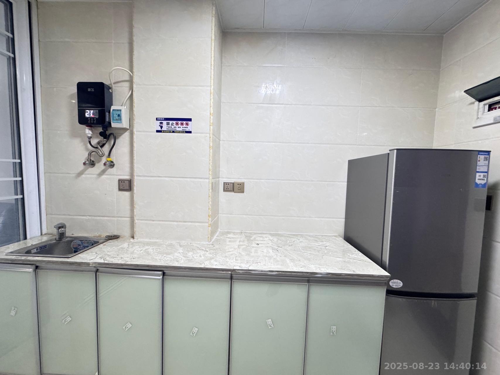 高升时代广场(冠铭商务中心) 1室1厅1卫 1200.0元/月 高升时代广场(冠铭商务中心) 1室1厅1卫 1200.0元/月室内图