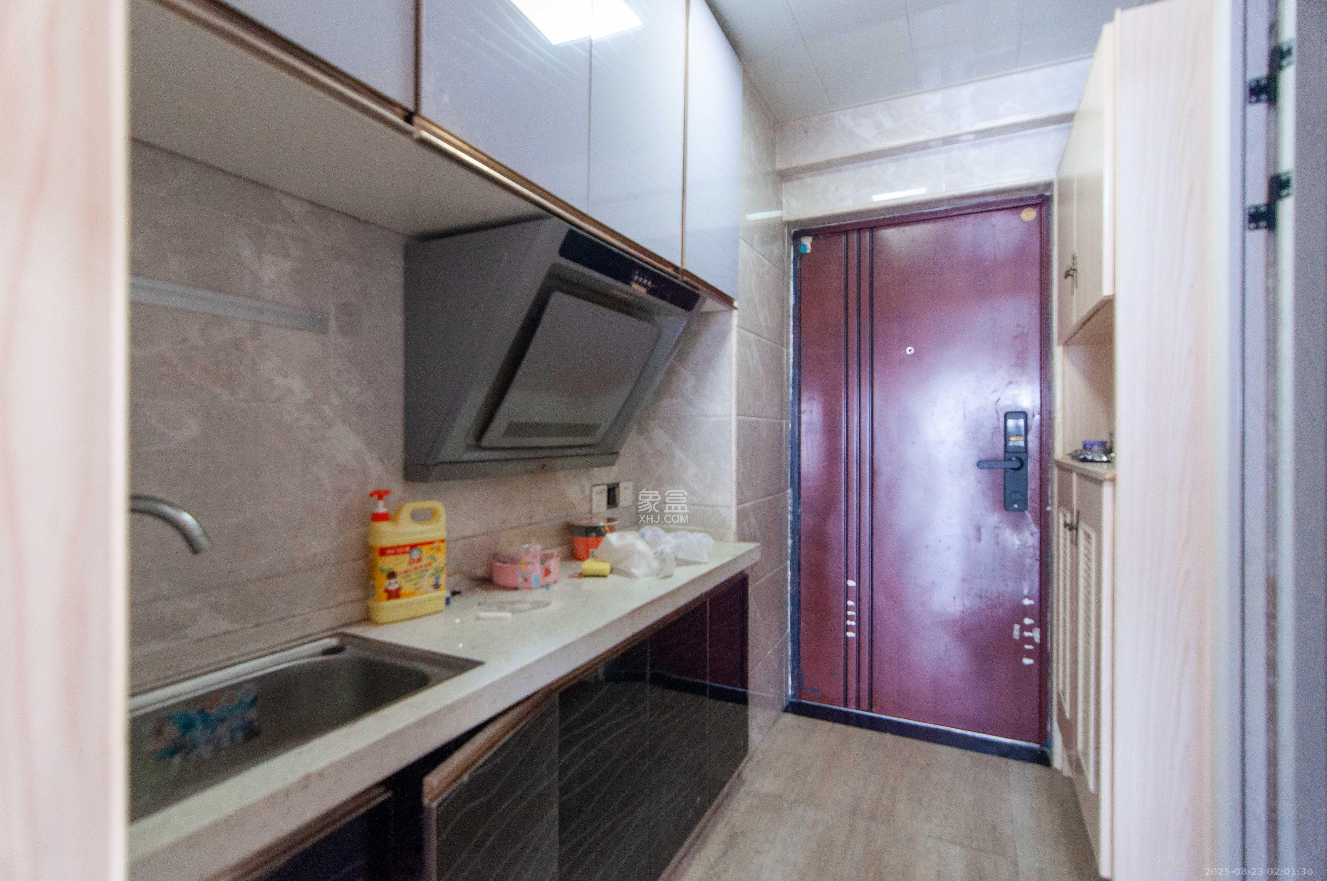 达美D6区  1室1厅1卫    20.0万厨房