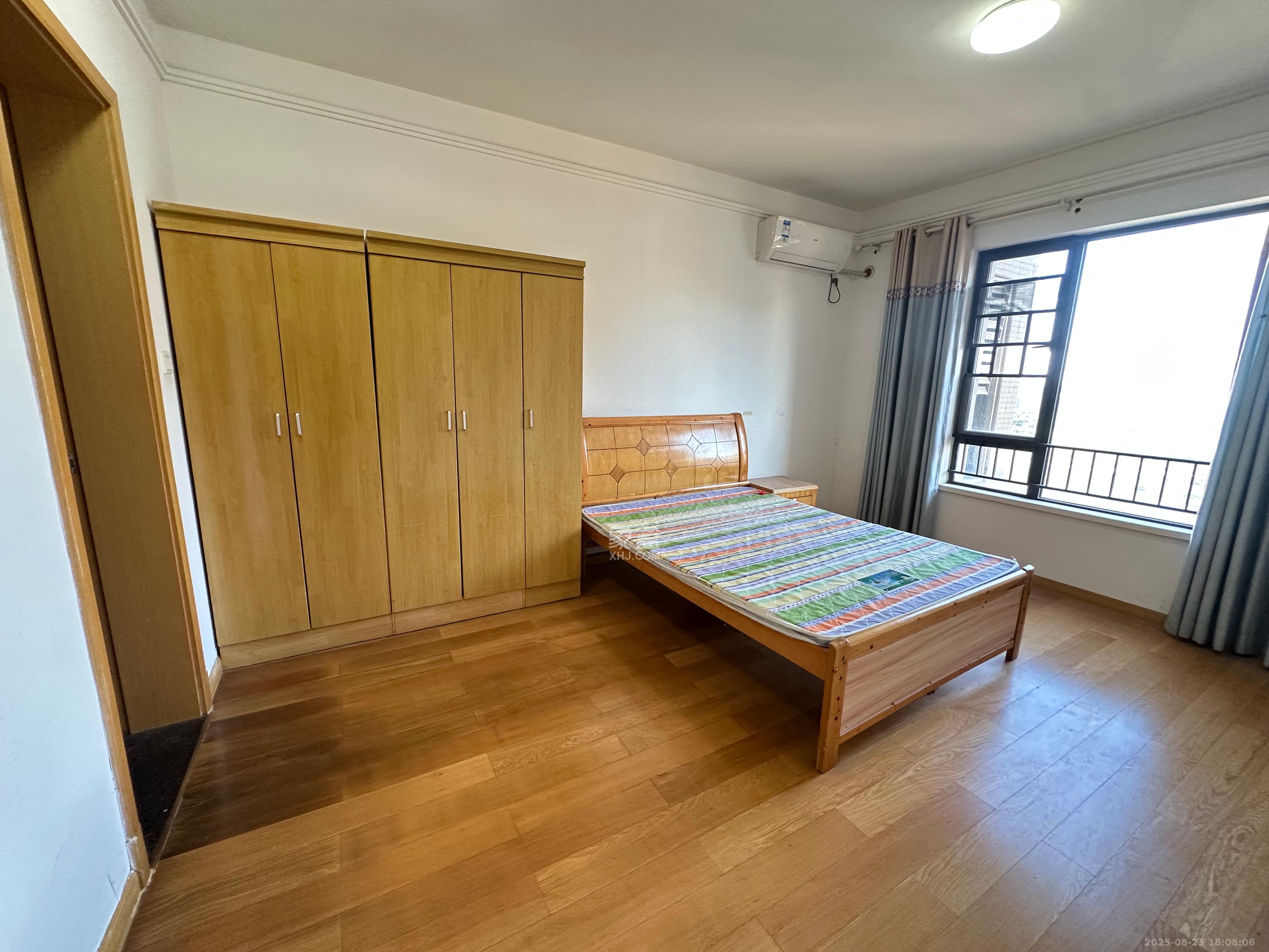 中海国际三期  3室2厅1卫    1800.0元/月 中海国际三期  3室2厅1卫    1800.0元/月室内图