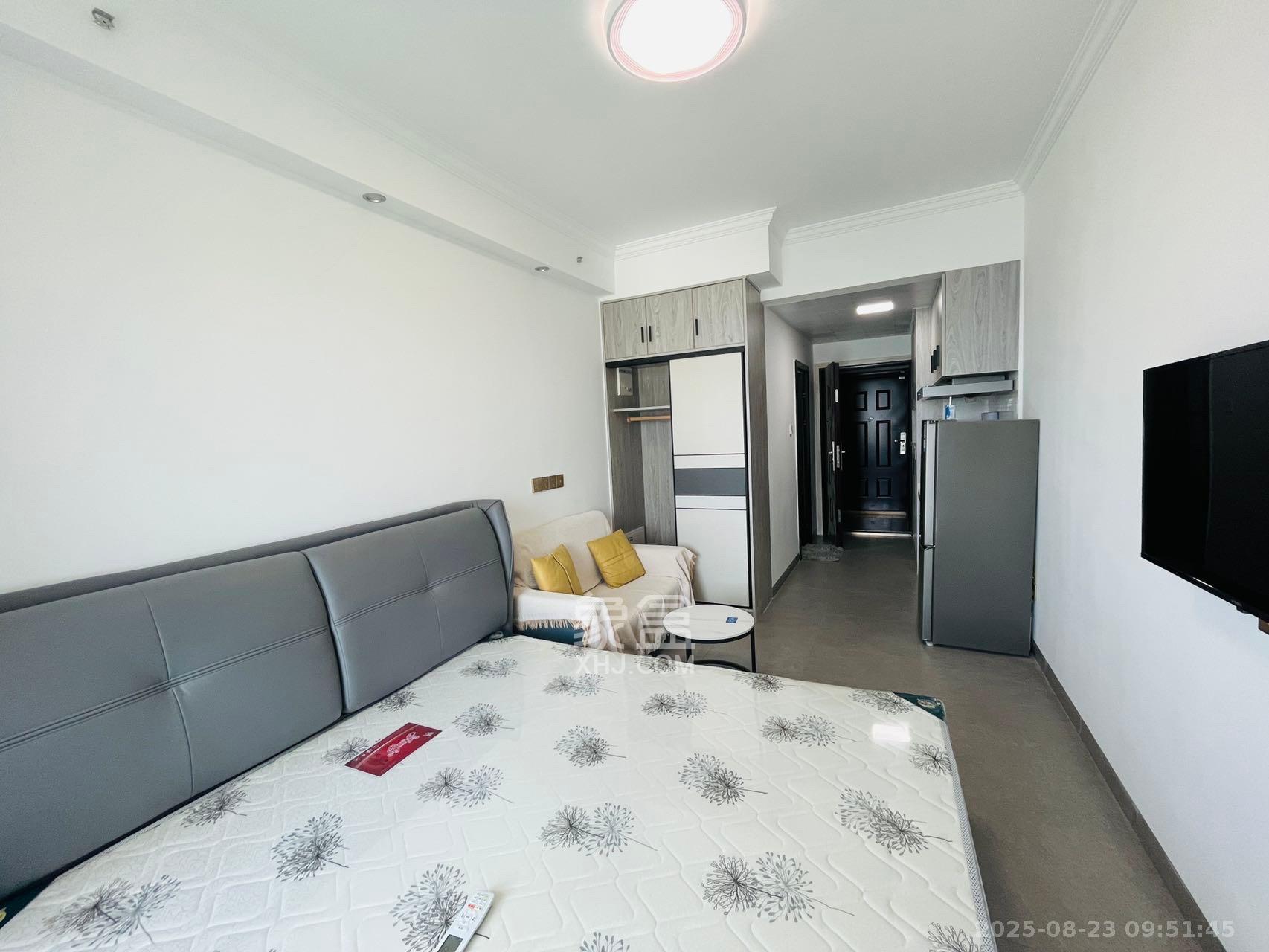 保利麓谷林语I区  1室1厅1卫    1500.0元/月室内图