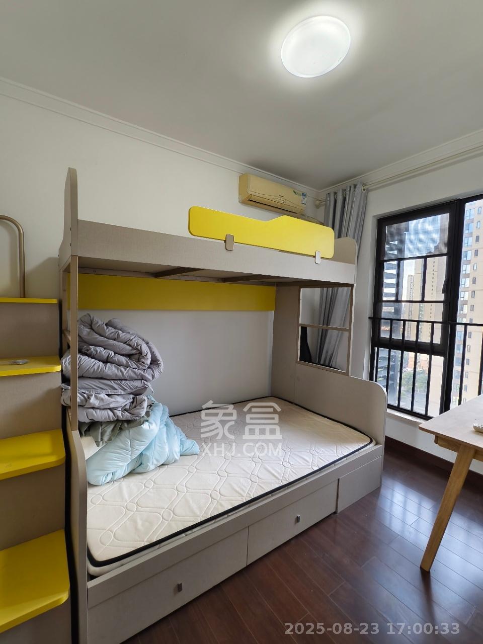 万科里金域滨江 3室2厅1卫 3500.0元/月 万科里金域滨江 3室2厅1卫 3500.0元/月室内图