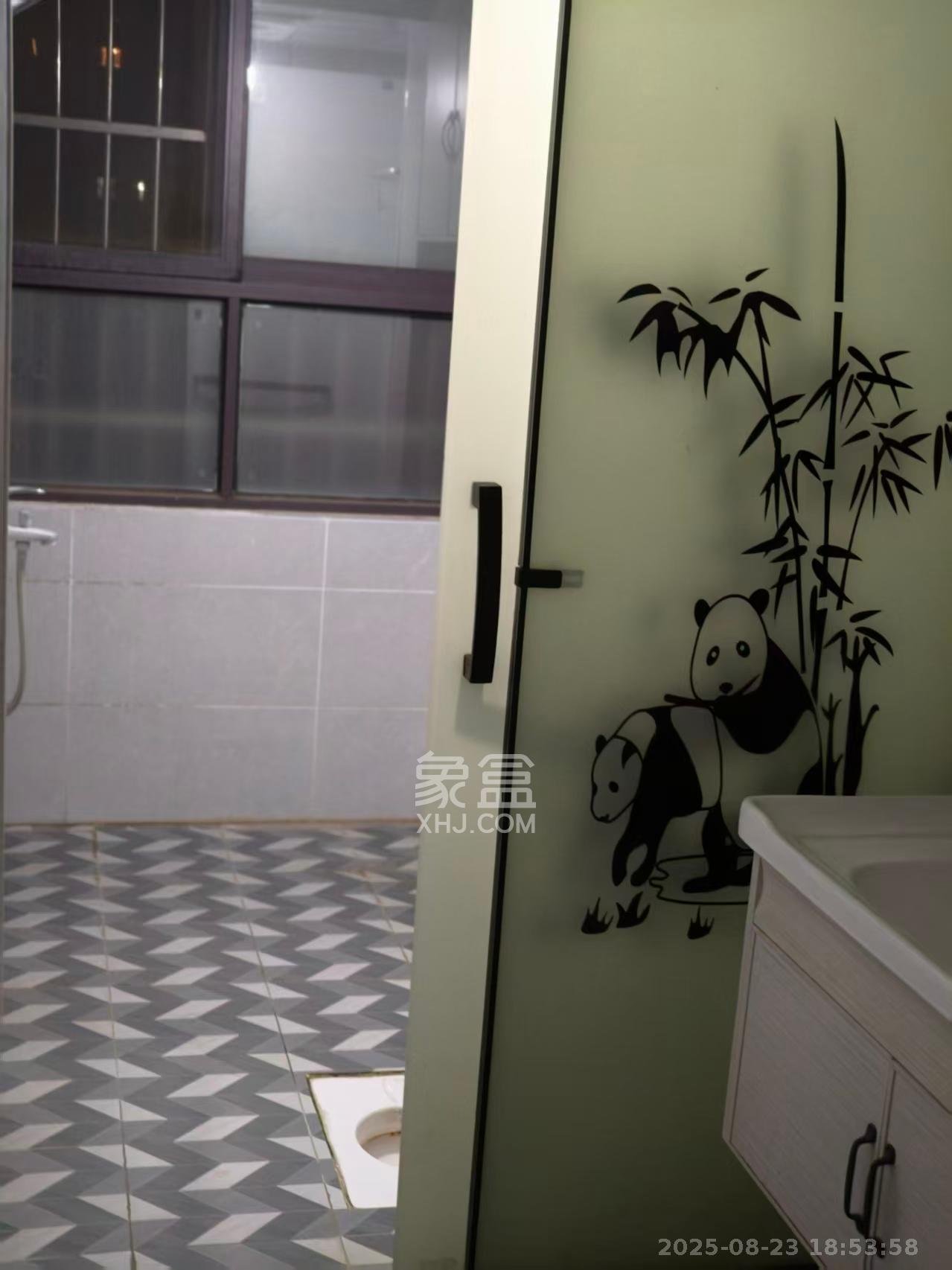 华龙家园(和泰家园)  3室2厅1卫    2050.0元/月 华龙家园(和泰家园)  3室2厅1卫    2050.0元/月室内图