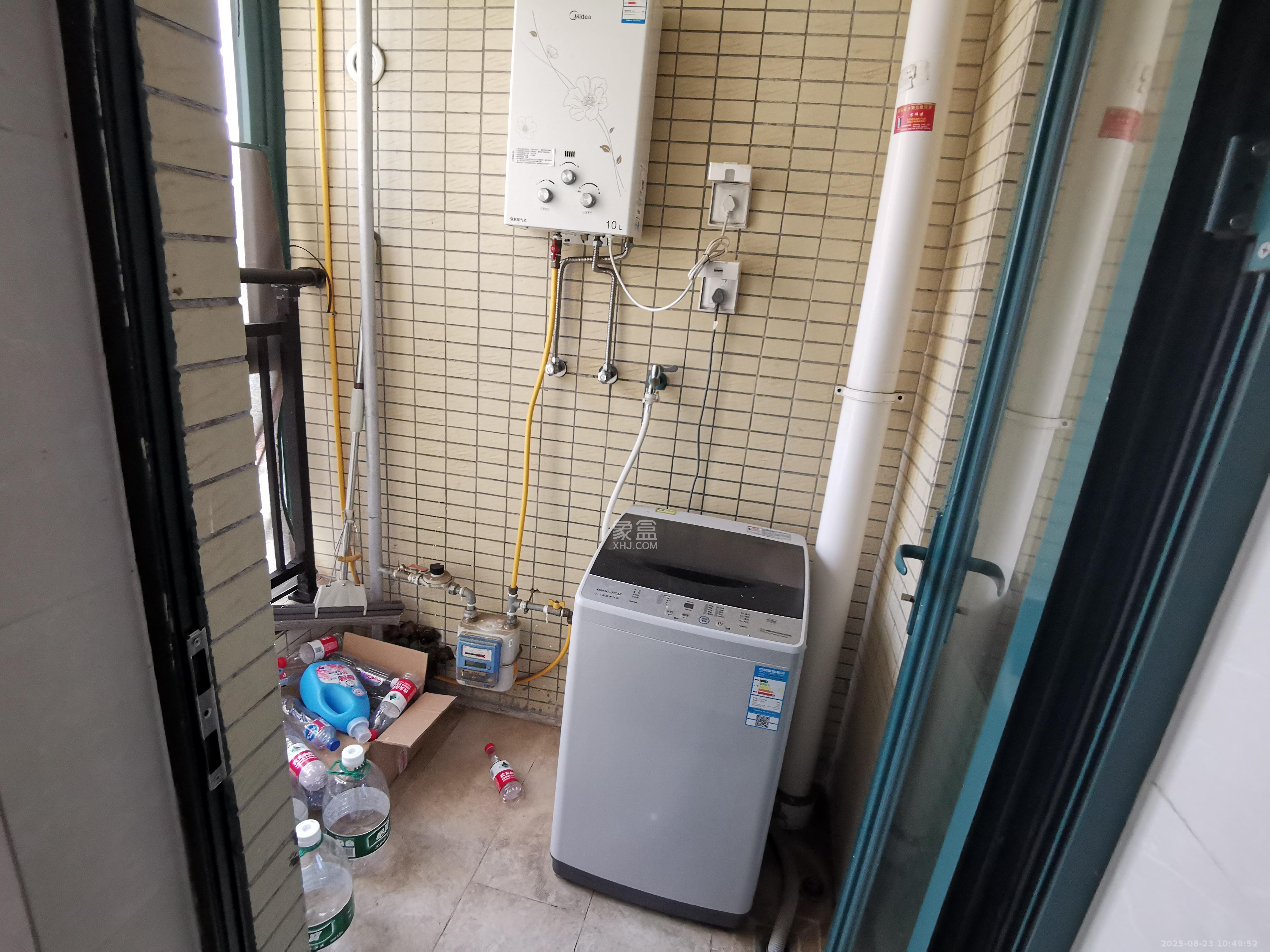 恒大御景湾 3室2厅2卫 3500.0元/月 恒大御景湾 3室2厅2卫 3500.0元/月室内图