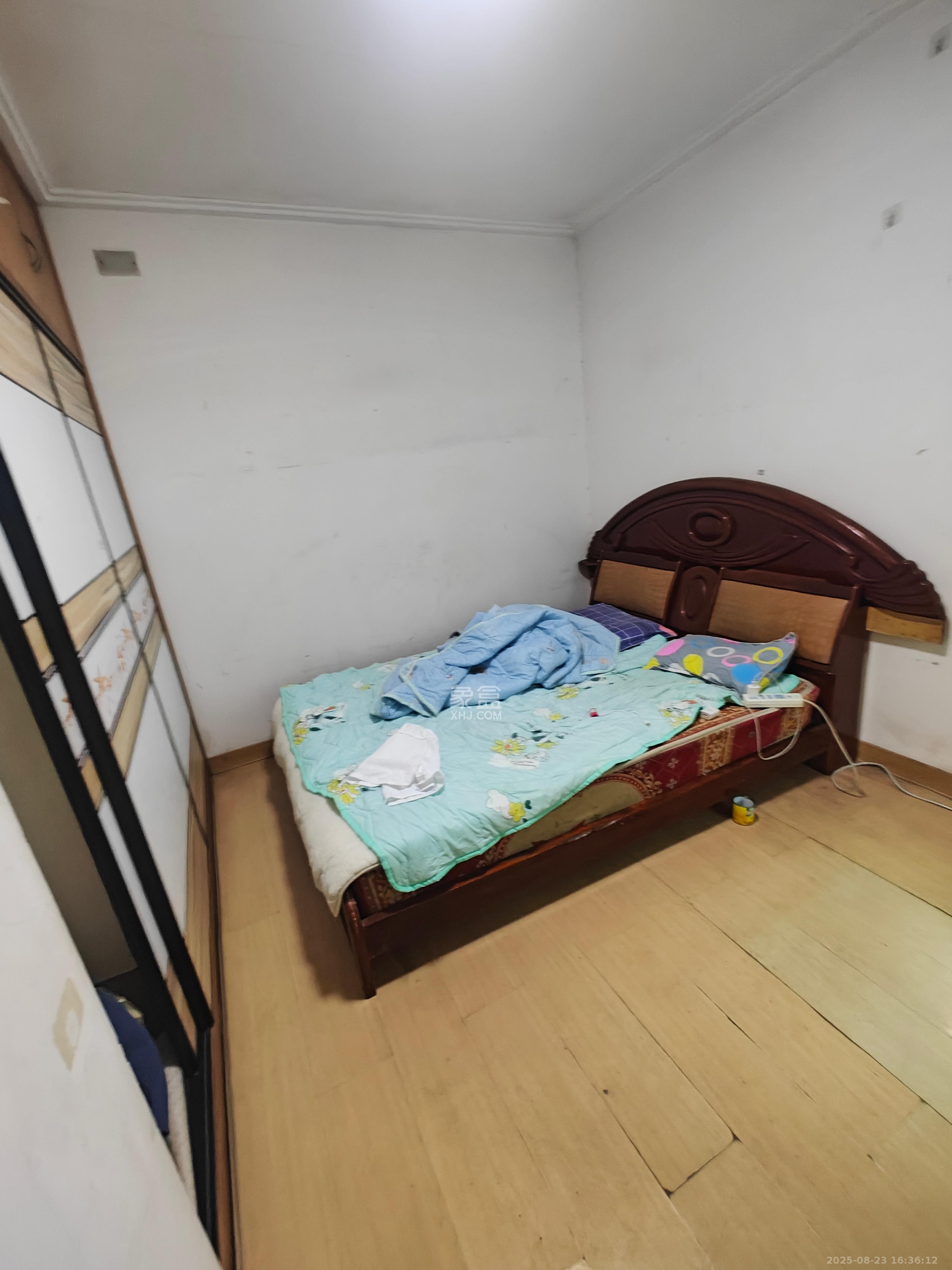 恩瑞麓山名园(龙王港小区) 3室2厅2卫 1600.0元/月 恩瑞麓山名园(龙王港小区) 3室2厅2卫 1600.0元/月室内图