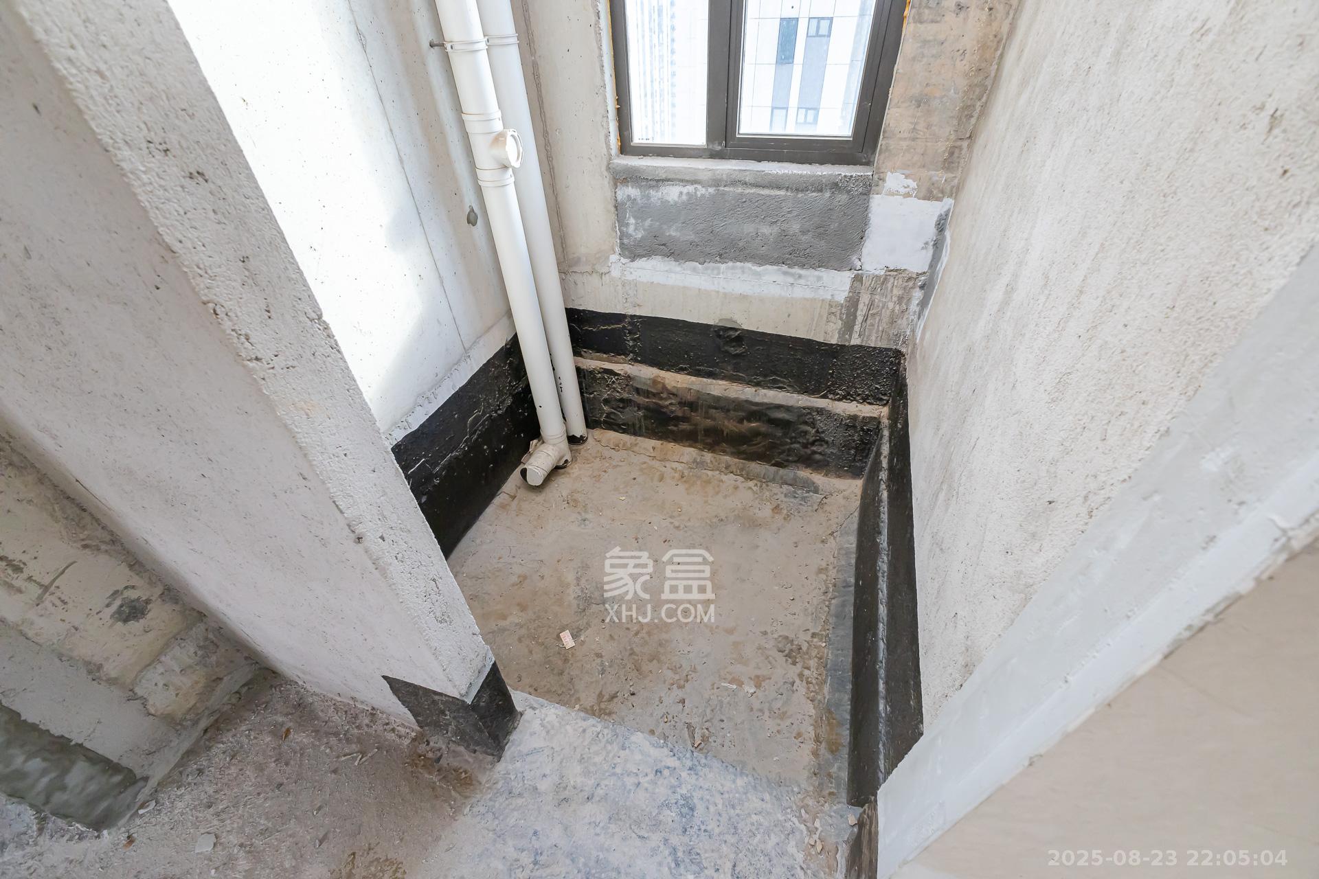 润和湘江天地C区  4室2厅2卫    206.0万卫生间