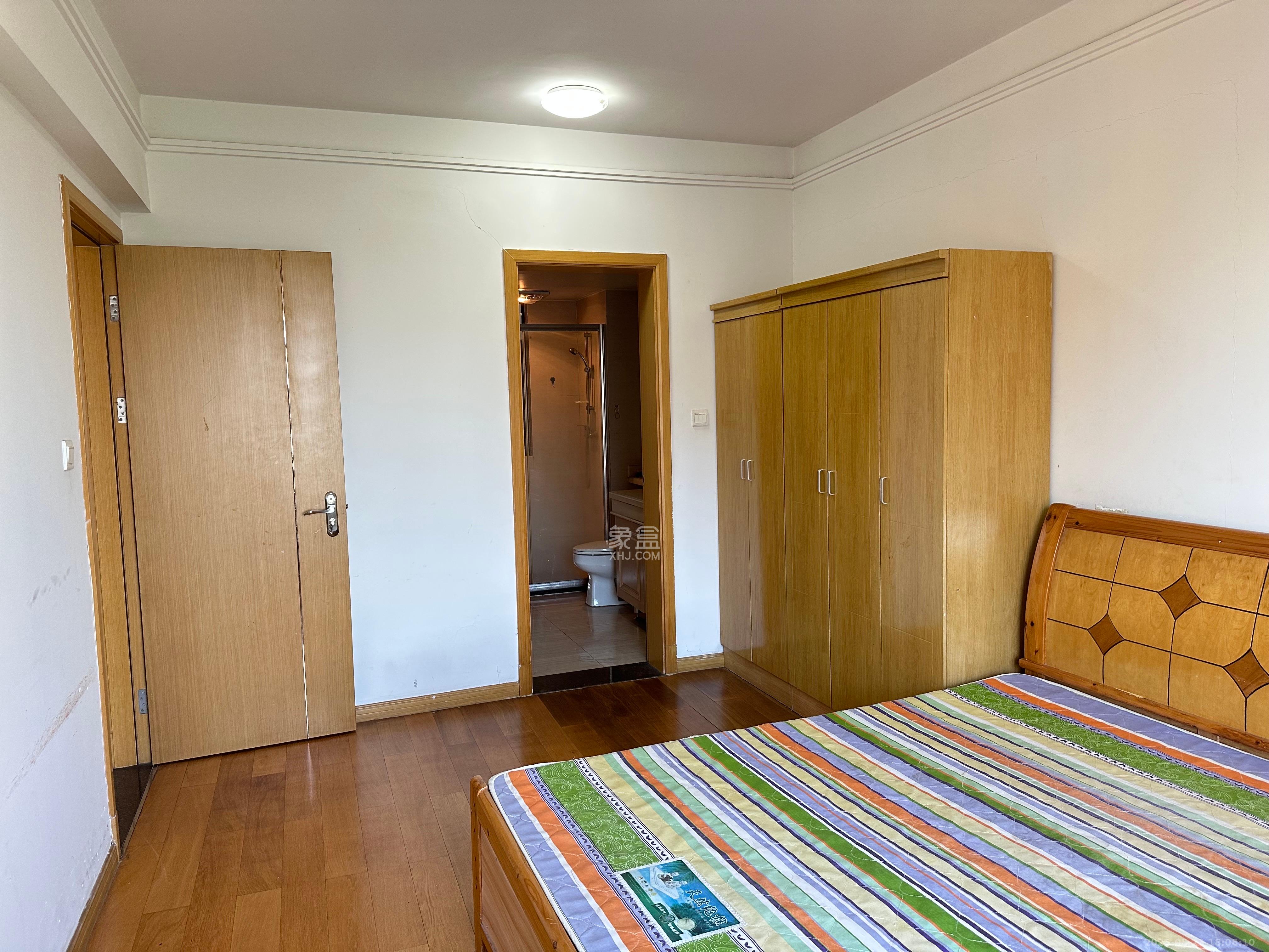 中海国际三期  3室2厅1卫    1800.0元/月 中海国际三期  3室2厅1卫    1800.0元/月室内图