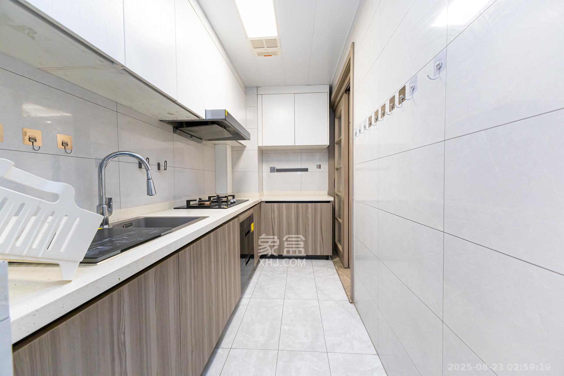 金富湘江悦城  4室2厅2卫    128.0万 金富湘江悦城  4室2厅2卫    128.0万厨房