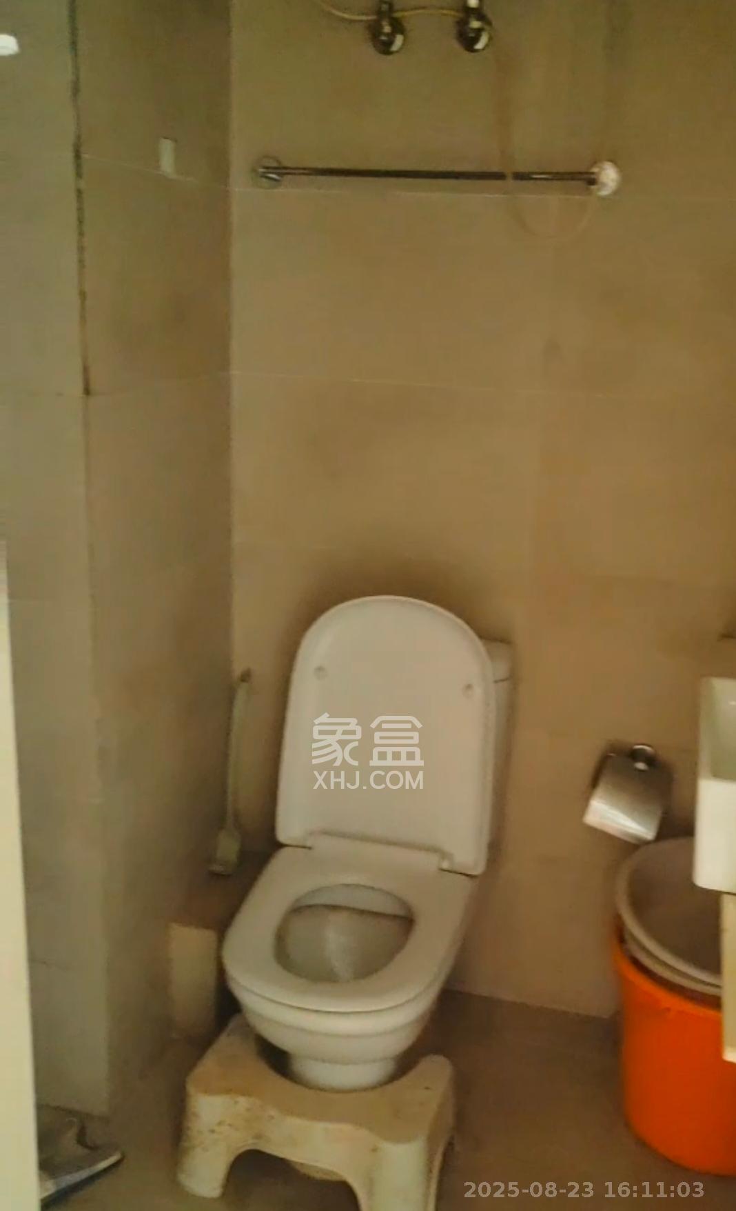 兰亭湾畔 1室1厅1卫 1000.0元/月 兰亭湾畔 1室1厅1卫 1000.0元/月室内图