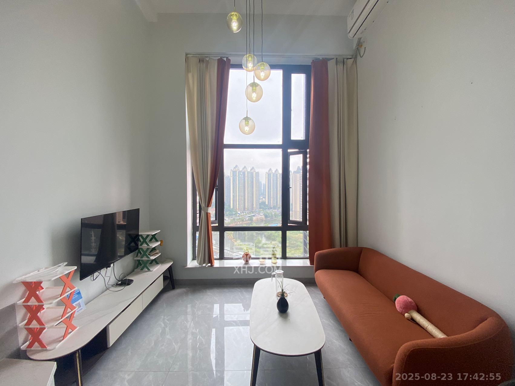 藏珑湖上公馆 1室1厅1卫 2300.0元/月 藏珑湖上公馆 1室1厅1卫 2300.0元/月室内图