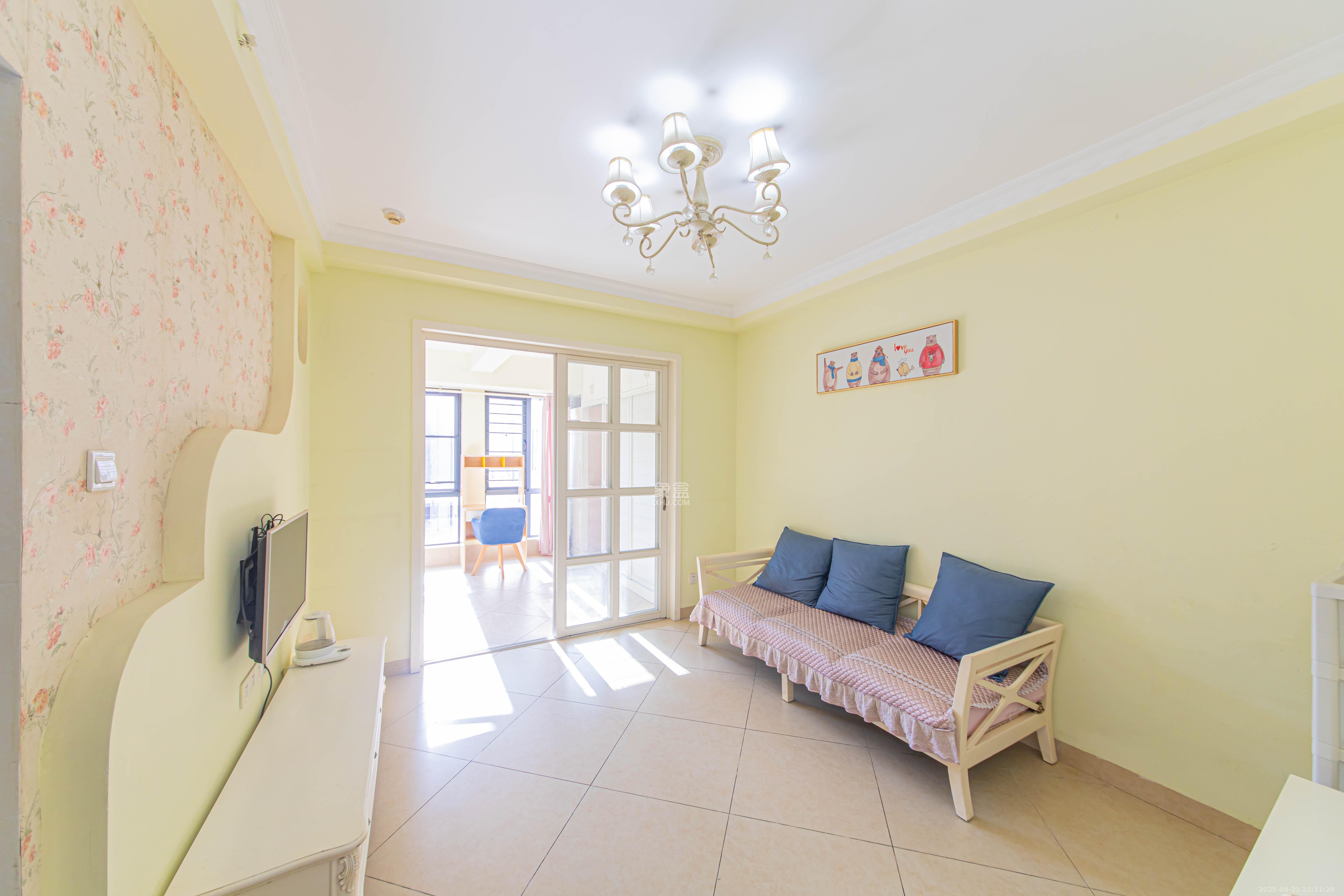 中建芙蓉工社 2室1厅1卫 39.8万 中建芙蓉工社 2室1厅1卫 39.8万客厅