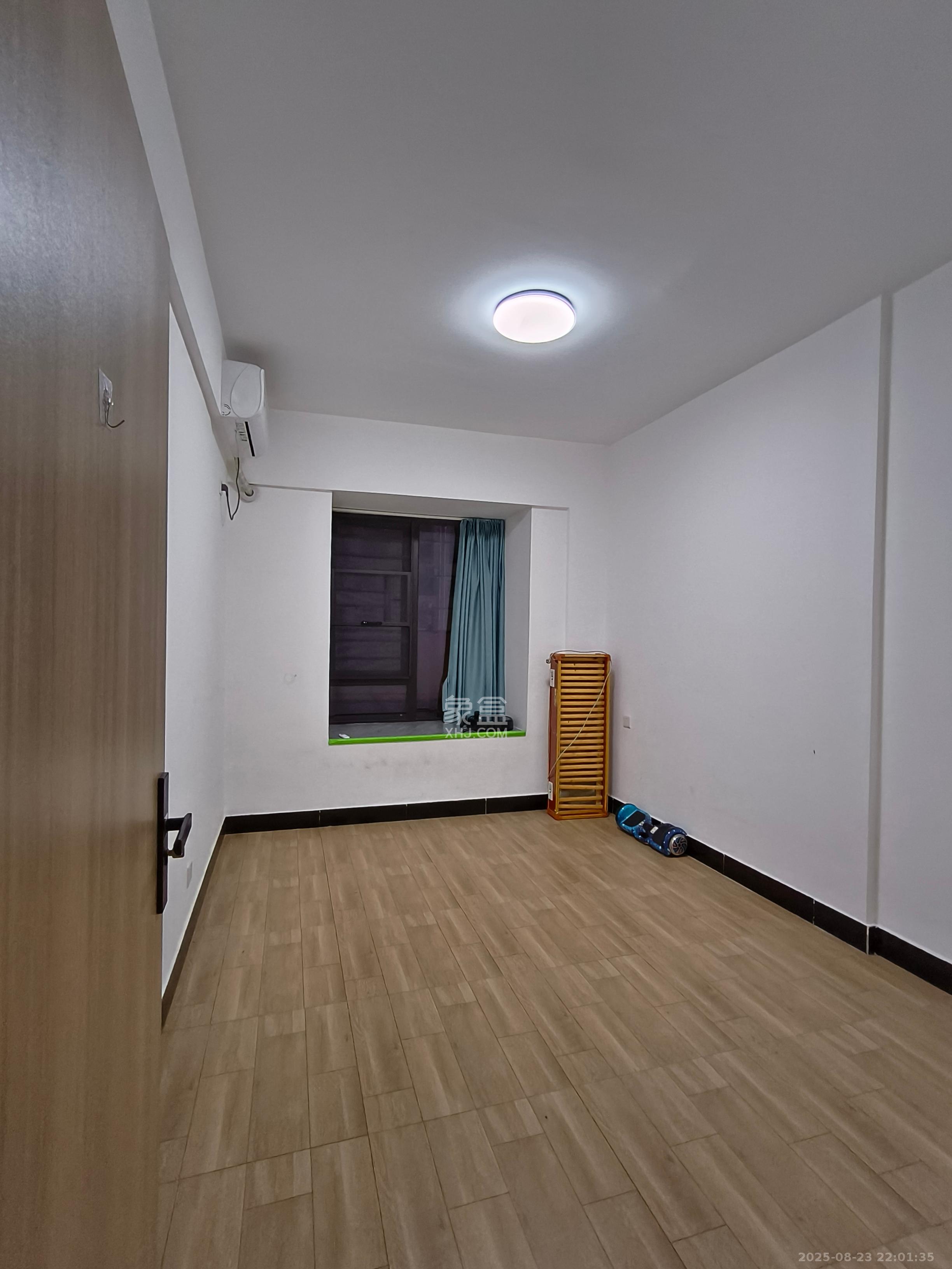 星雅美辰  3室2厅2卫    2500.0元/月室内图