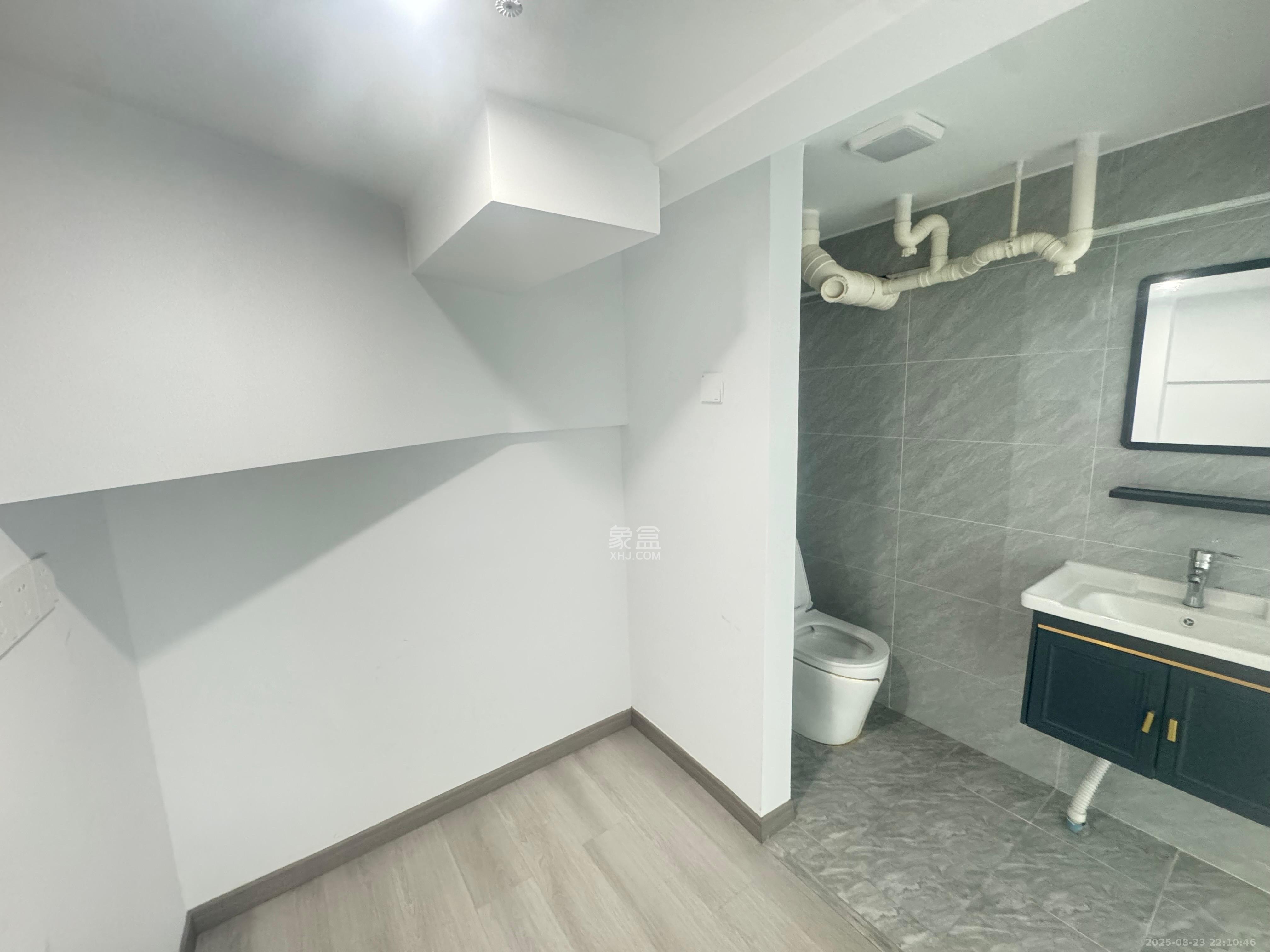 天鸿天府（天鸿中央大院）  1室1厅1卫    2100.0元/月室内图