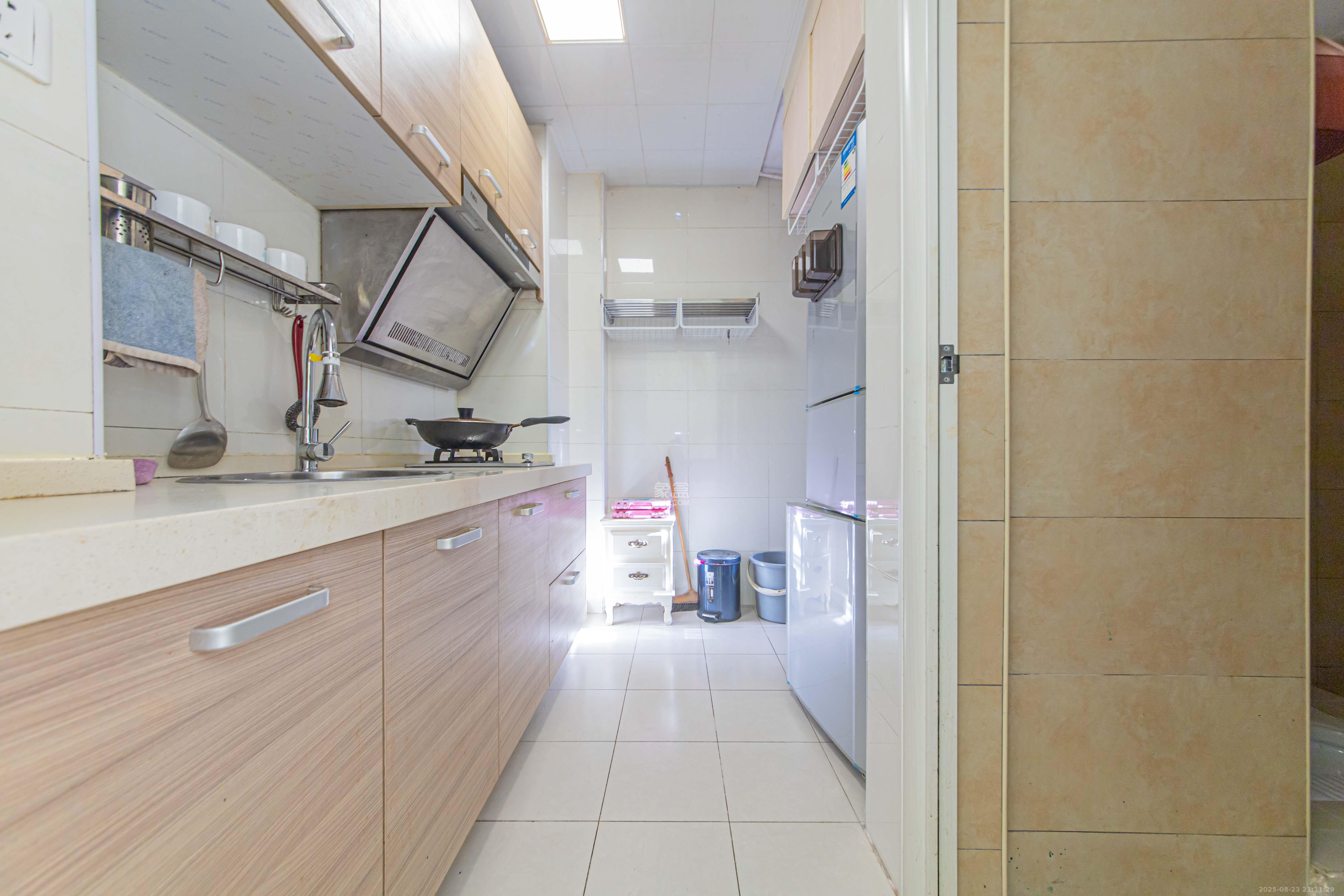 中建芙蓉工社 2室1厅1卫 39.8万 中建芙蓉工社 2室1厅1卫 39.8万厨房