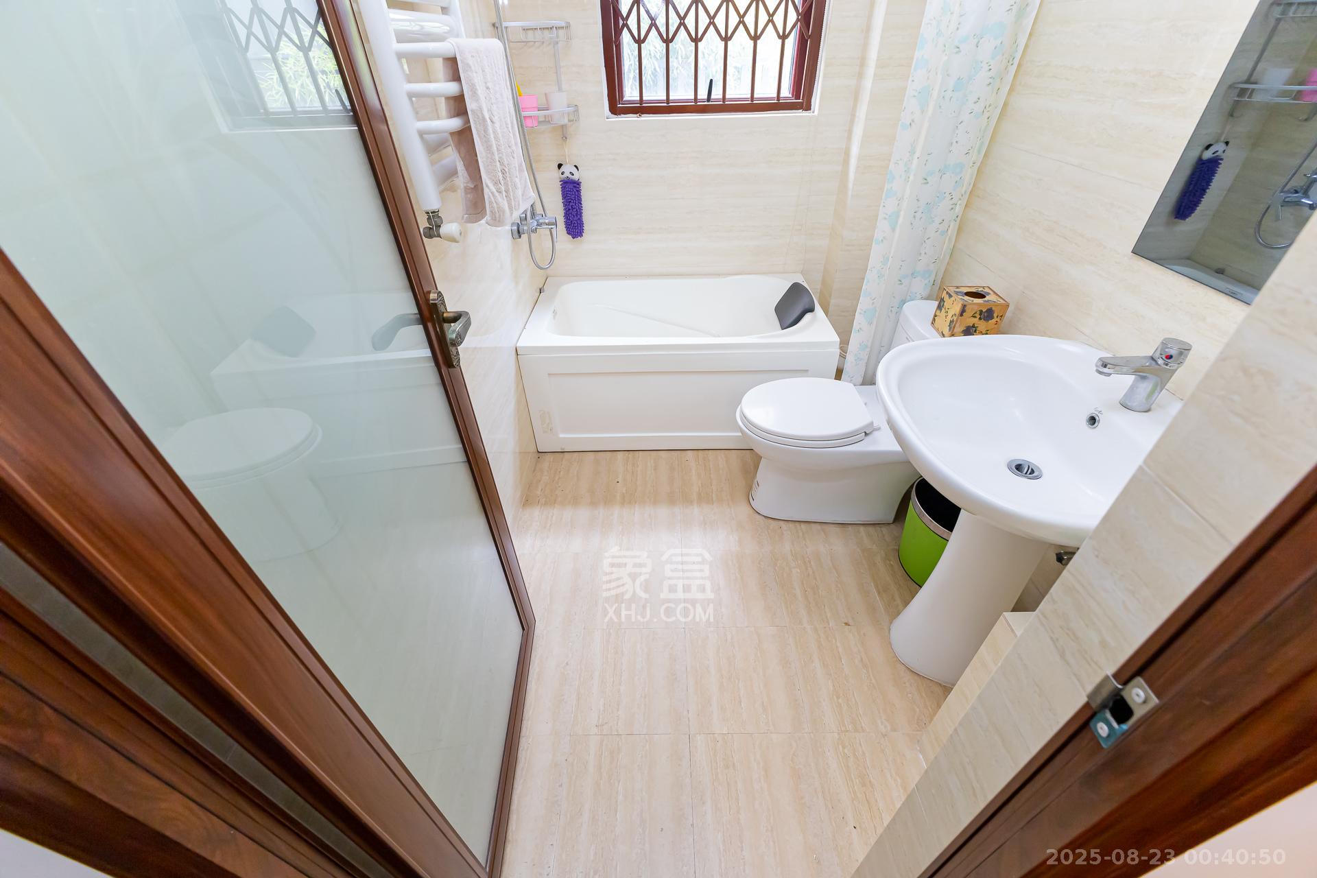 润和之悦(金泽园)  9室3厅4卫    760.0万 润和之悦(金泽园)  9室3厅4卫    760.0万卫生间