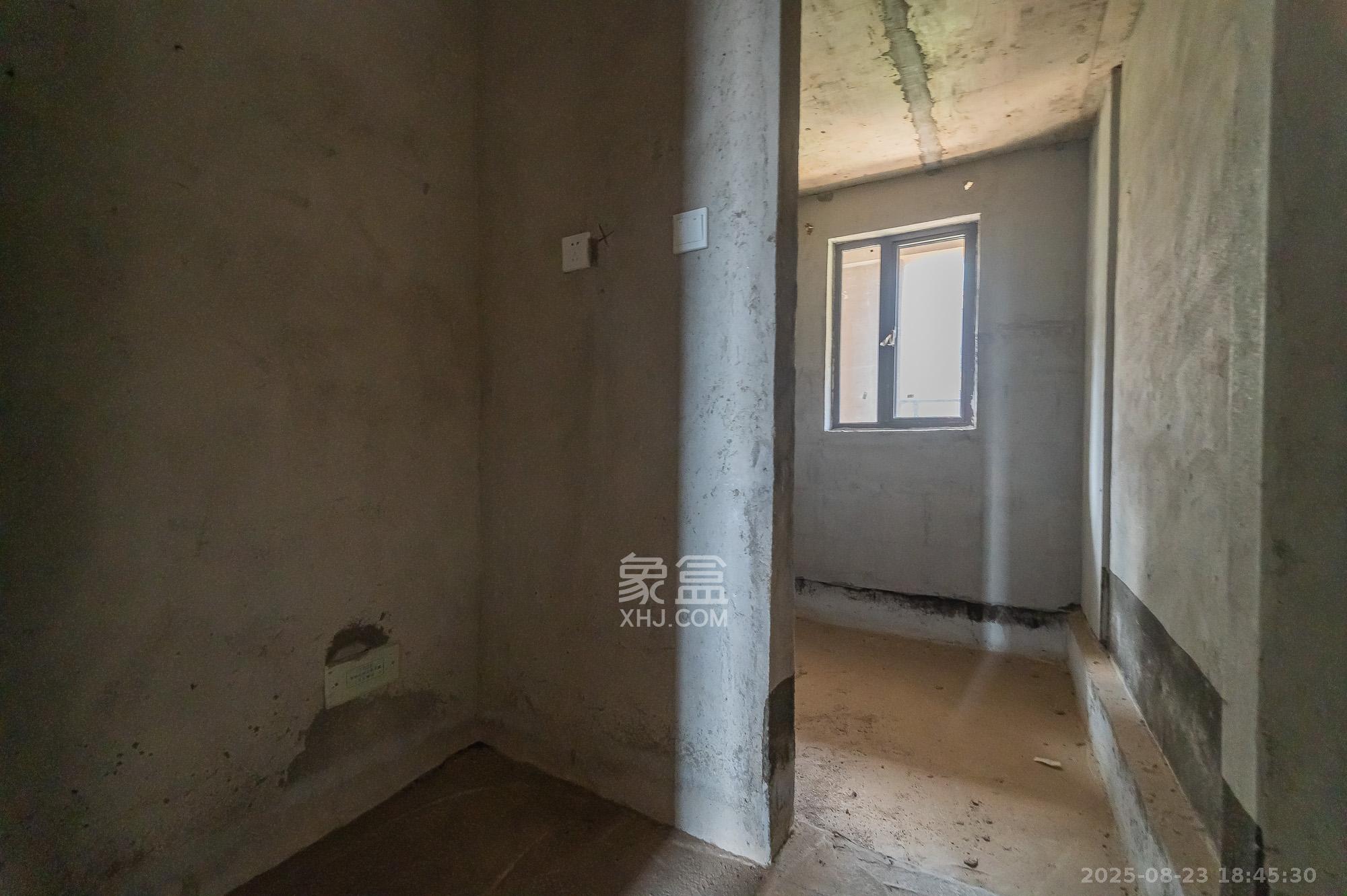 星湖湾二期洋房  5室2厅2卫    160.0万 星湖湾二期洋房  5室2厅2卫    160.0万其他