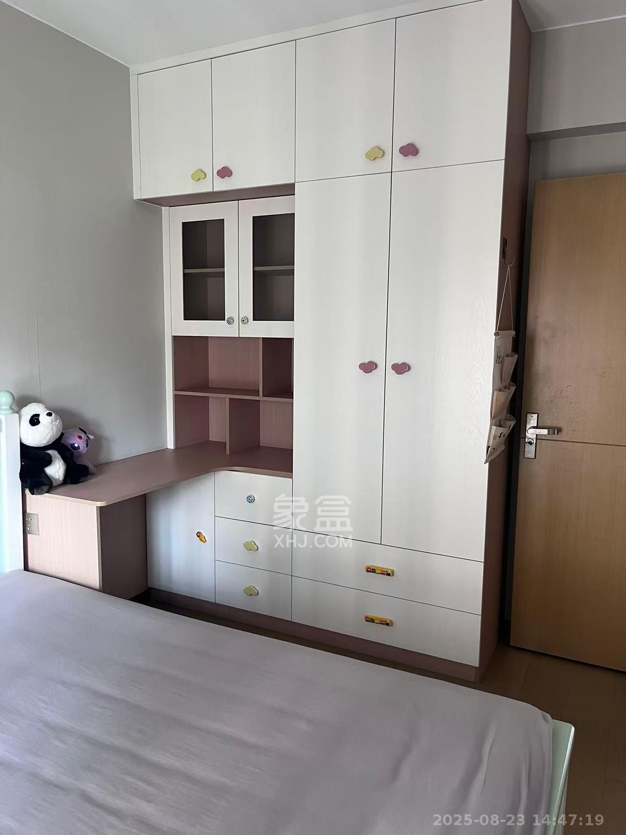 时代倾城四期  4室2厅2卫   2900.00元/月室内图