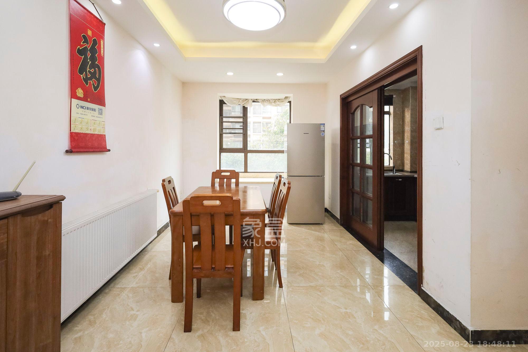 山语城二期 3室2厅1卫 2200.0元/月 山语城二期 3室2厅1卫 2200.0元/月室内图