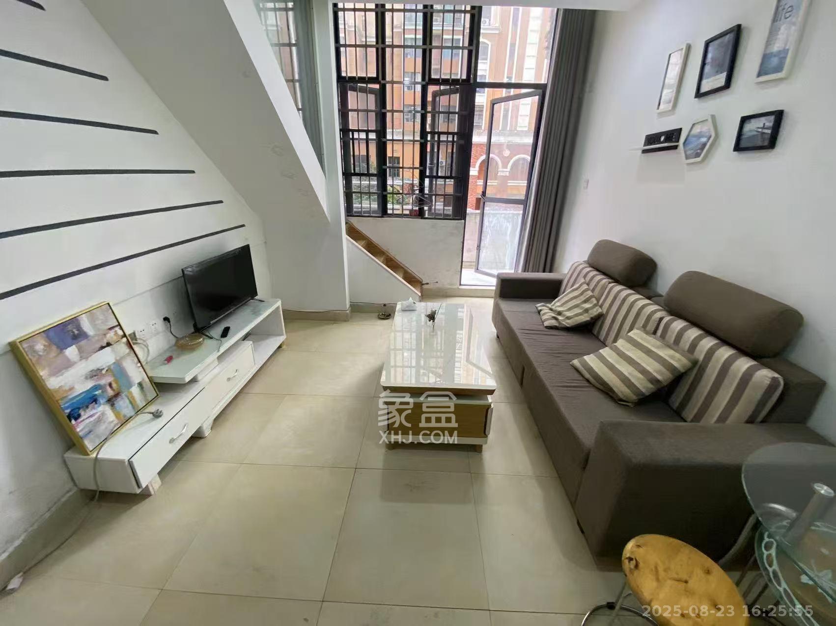 米兰春天  1室1厅1卫    1100.0元/月 米兰春天  1室1厅1卫    1100.0元/月室内图