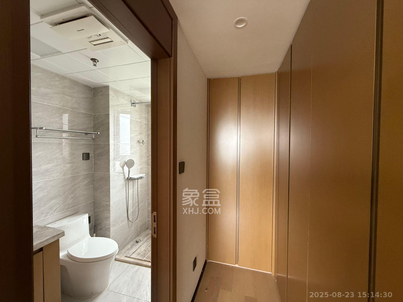 万科魅力之城天阔里 4室2厅2卫 3500.0元/月 万科魅力之城天阔里 4室2厅2卫 3500.0元/月室内图