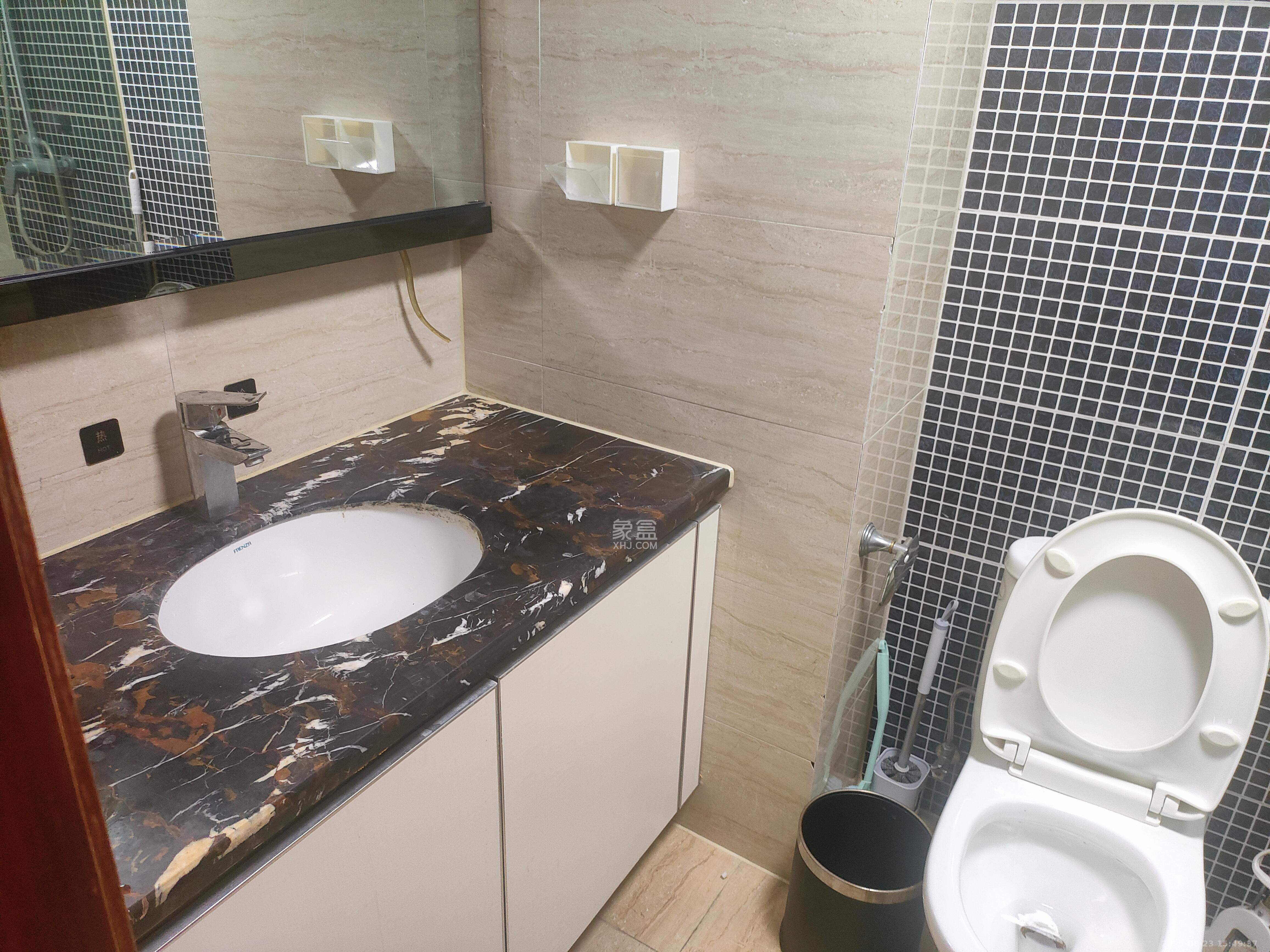 天心华庭 1室1厅1卫 2450.0元/月 天心华庭 1室1厅1卫 2450.0元/月室内图