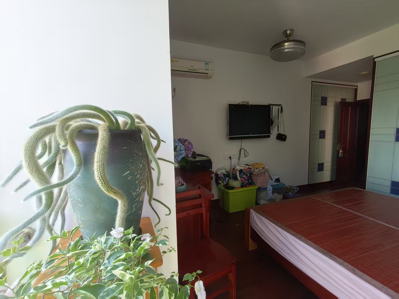 梓怡华盛家园 4室2厅2卫 70.0万 梓怡华盛家园 4室2厅2卫 70.0万室内图