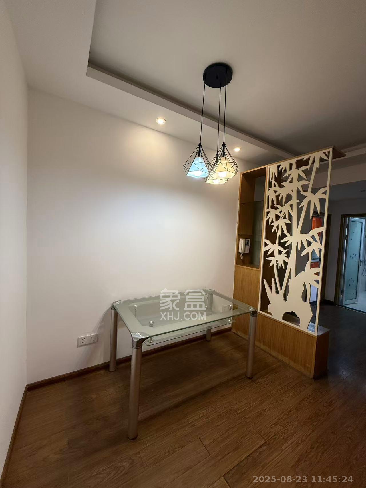 怡海星城 2室1厅1卫 1500.0元/月 怡海星城 2室1厅1卫 1500.0元/月室内图