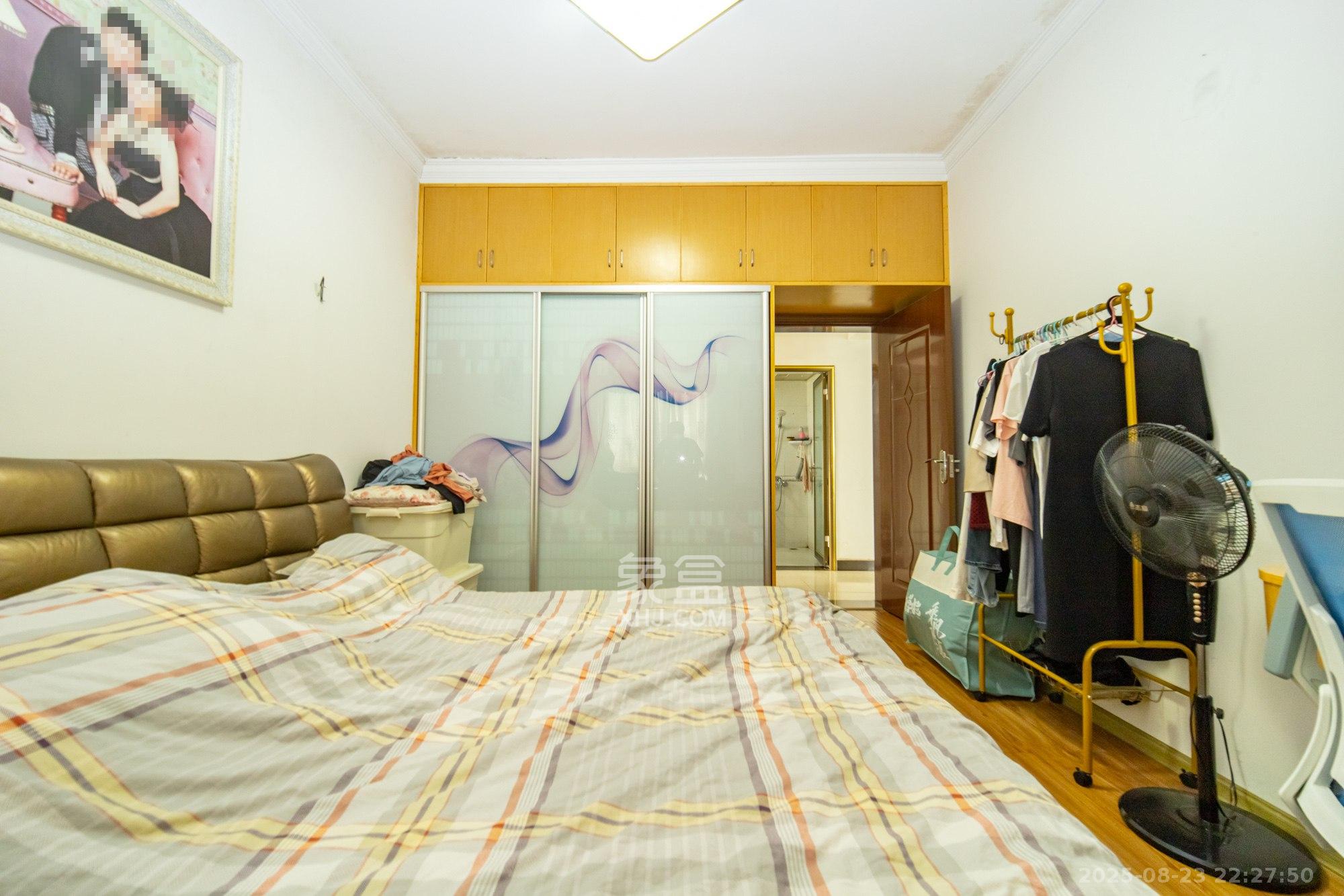 楚天世纪城东苑 2室2厅1卫 43.8万 楚天世纪城东苑 2室2厅1卫 43.8万卧室