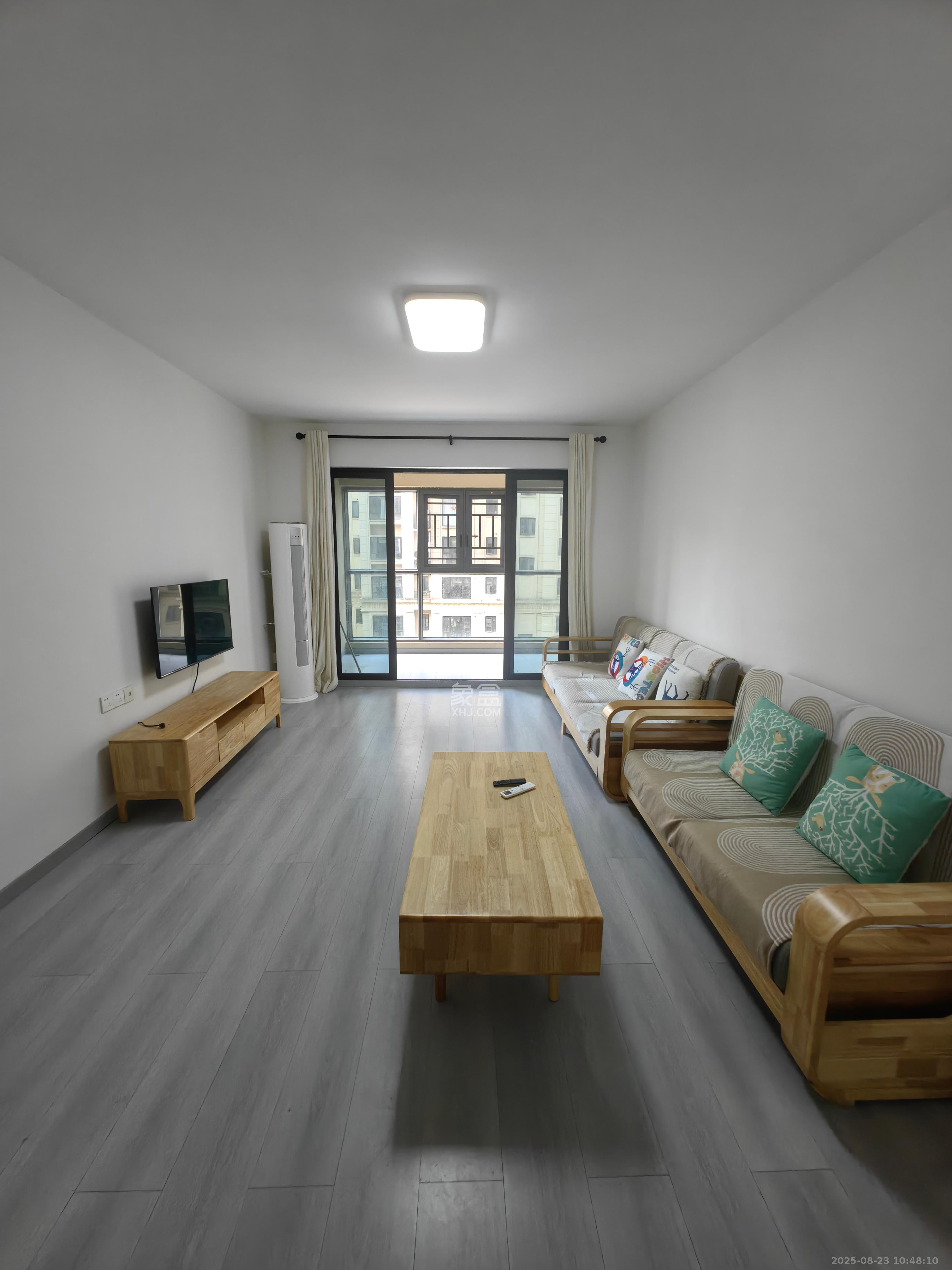 长沙美的梧桐庄园  3室2厅2卫    2500.0元/月 长沙美的梧桐庄园  3室2厅2卫    2500.0元/月室内图