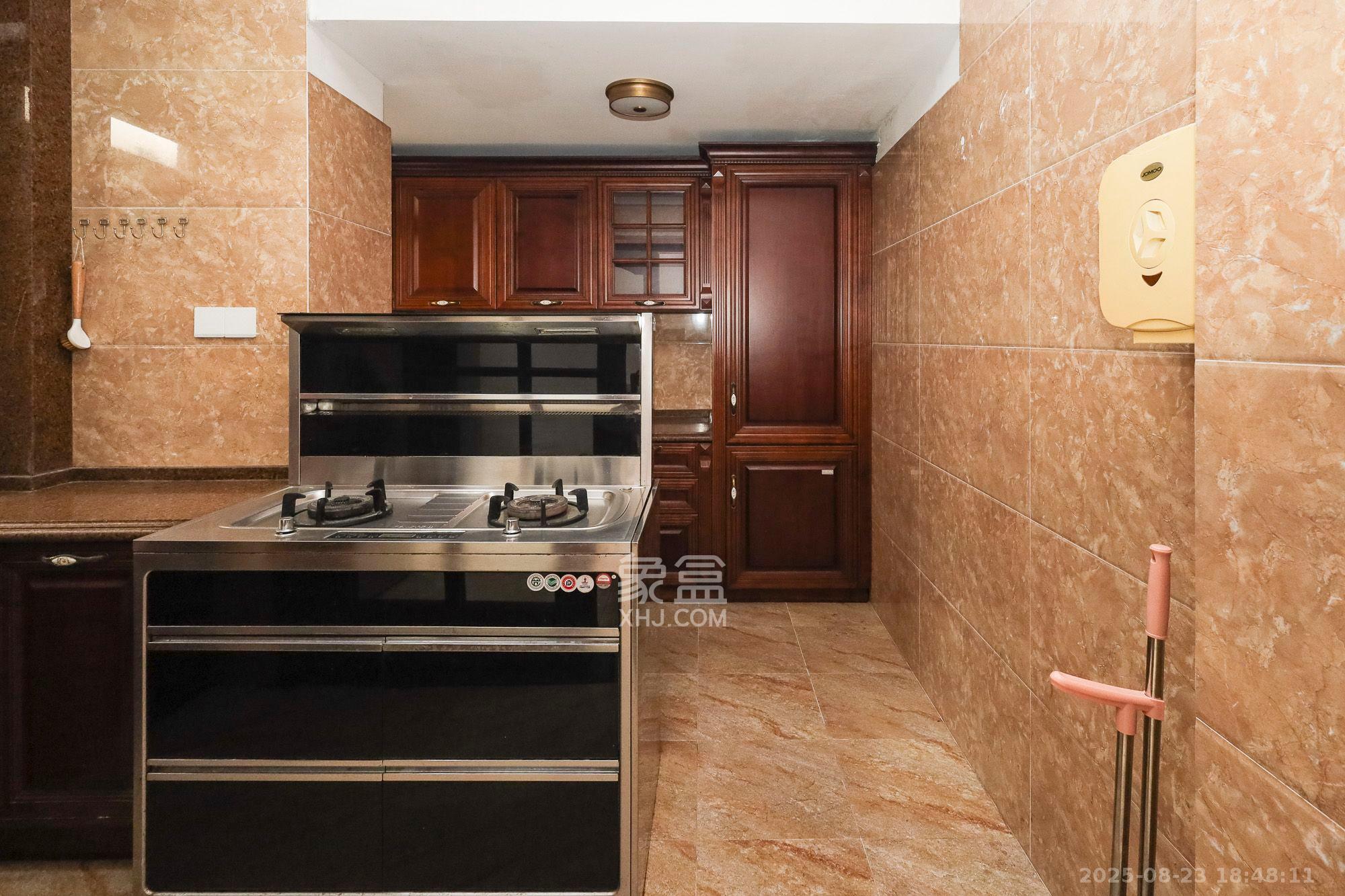 山语城二期 3室2厅1卫 2200.0元/月 山语城二期 3室2厅1卫 2200.0元/月室内图