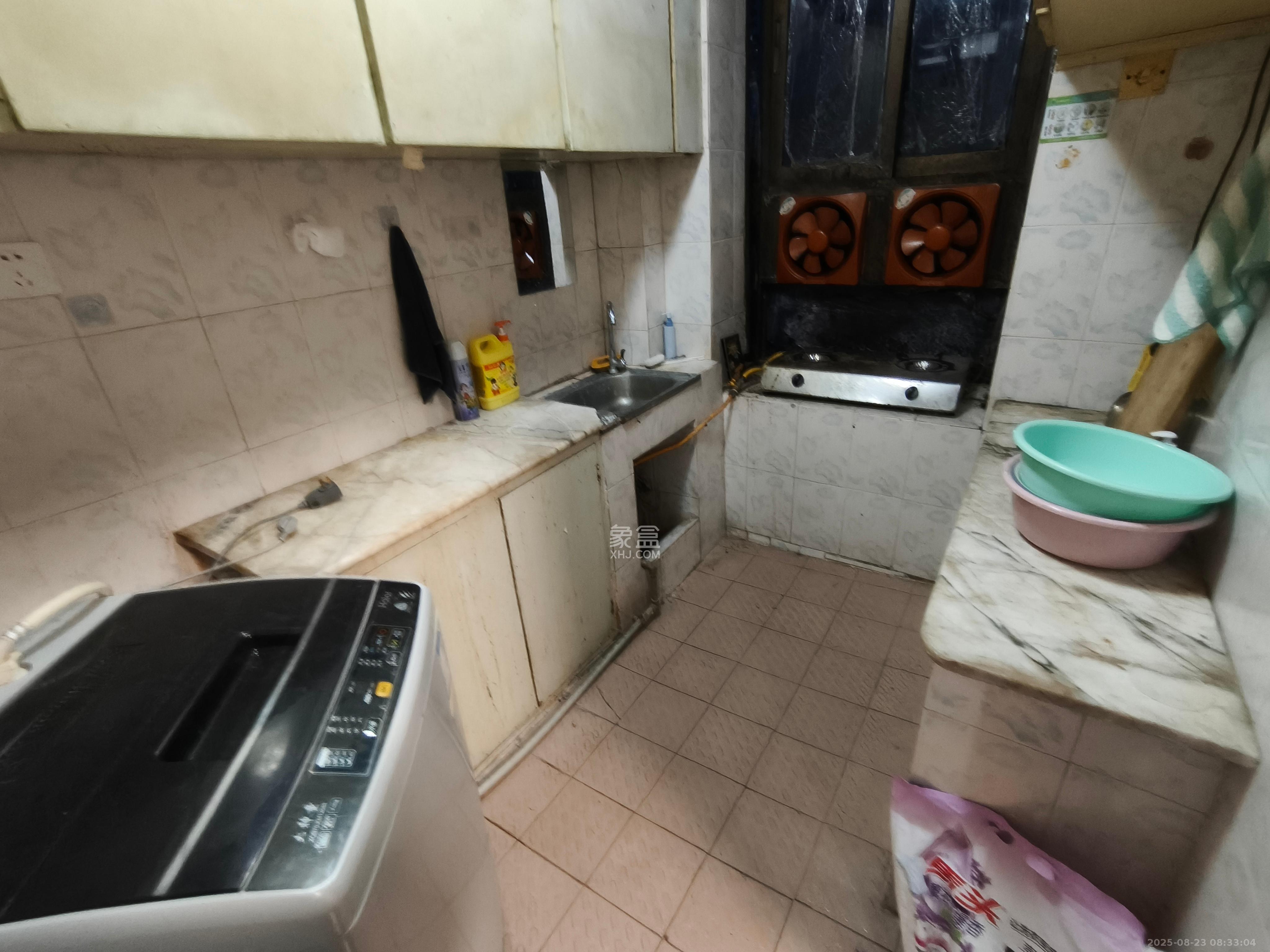 长沙师范附幼附小教师宿舍(崇圣里24号) 3室2厅1卫 2100.0元/月 长沙师范附幼附小教师宿舍(崇圣里24号) 3室2厅1卫 2100.0元/月室内图