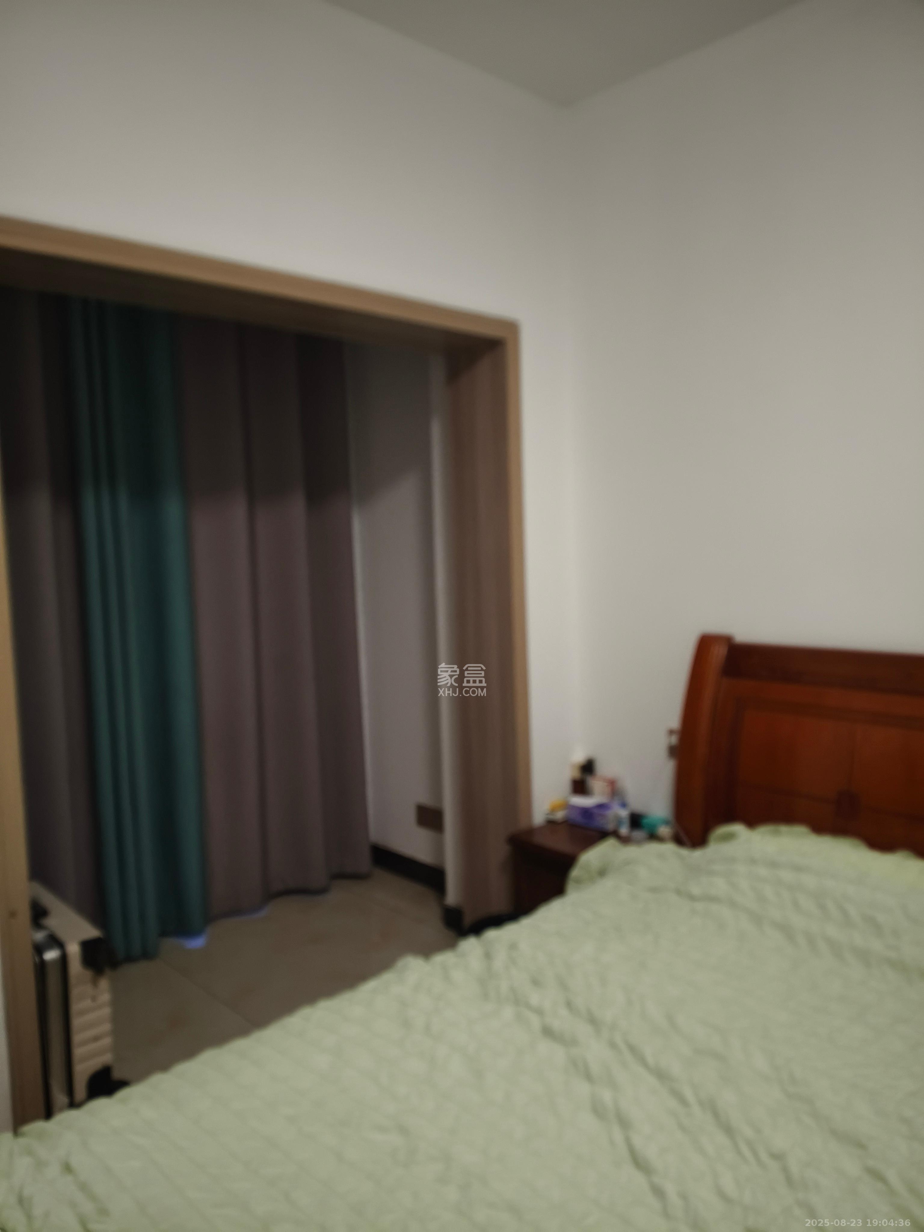 荷韵园  1室0厅0卫    1600.0元/月 荷韵园  1室0厅0卫    1600.0元/月室内图1