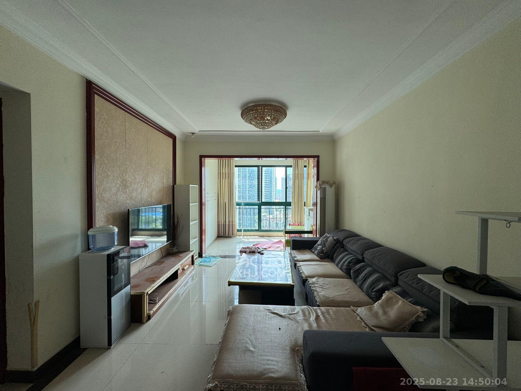 恒大雅苑  3室2厅2卫    2800.0元/月室内图