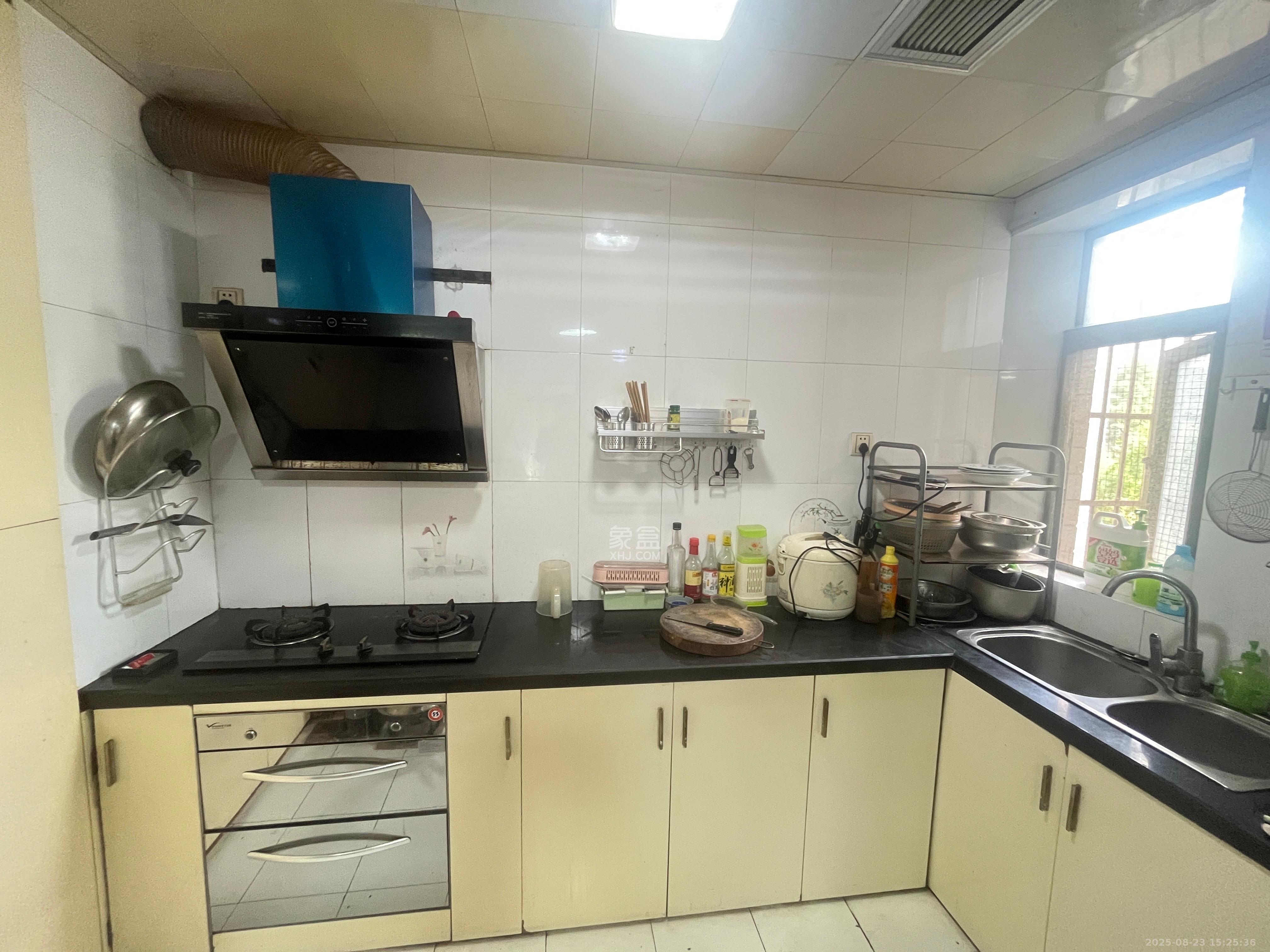 中国铝业单位宿舍 3室2厅2卫 3000.0元/月 中国铝业单位宿舍 3室2厅2卫 3000.0元/月室内图